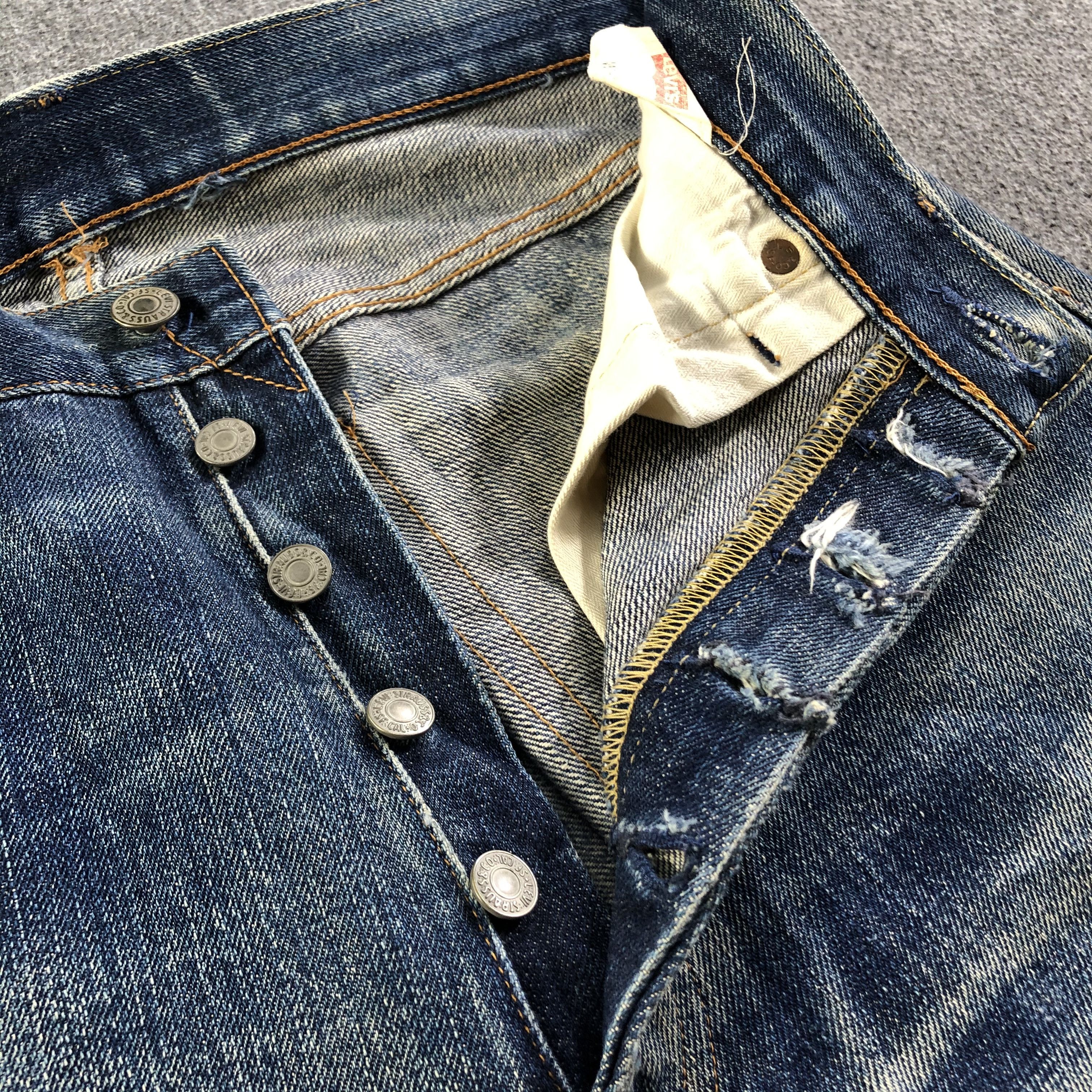 Levi's Vintage Distressed Levis 501 Jeans-J3694 Size US 32 / EU 48 - 10 Thumbnail