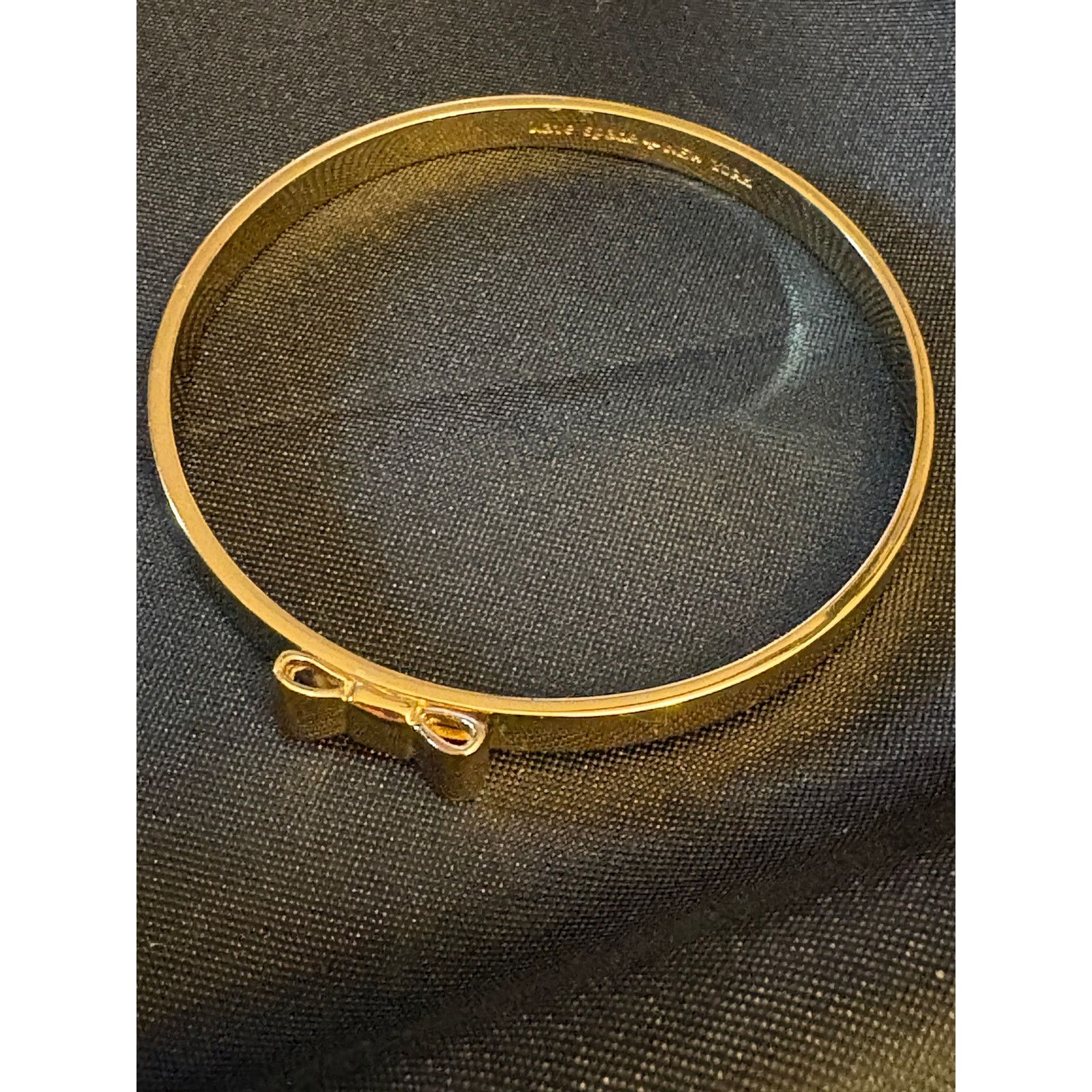 Kate Spade Kate Spade Gold Tone Bow Bangle Size 8 Size ONE SIZE - 4 Thumbnail