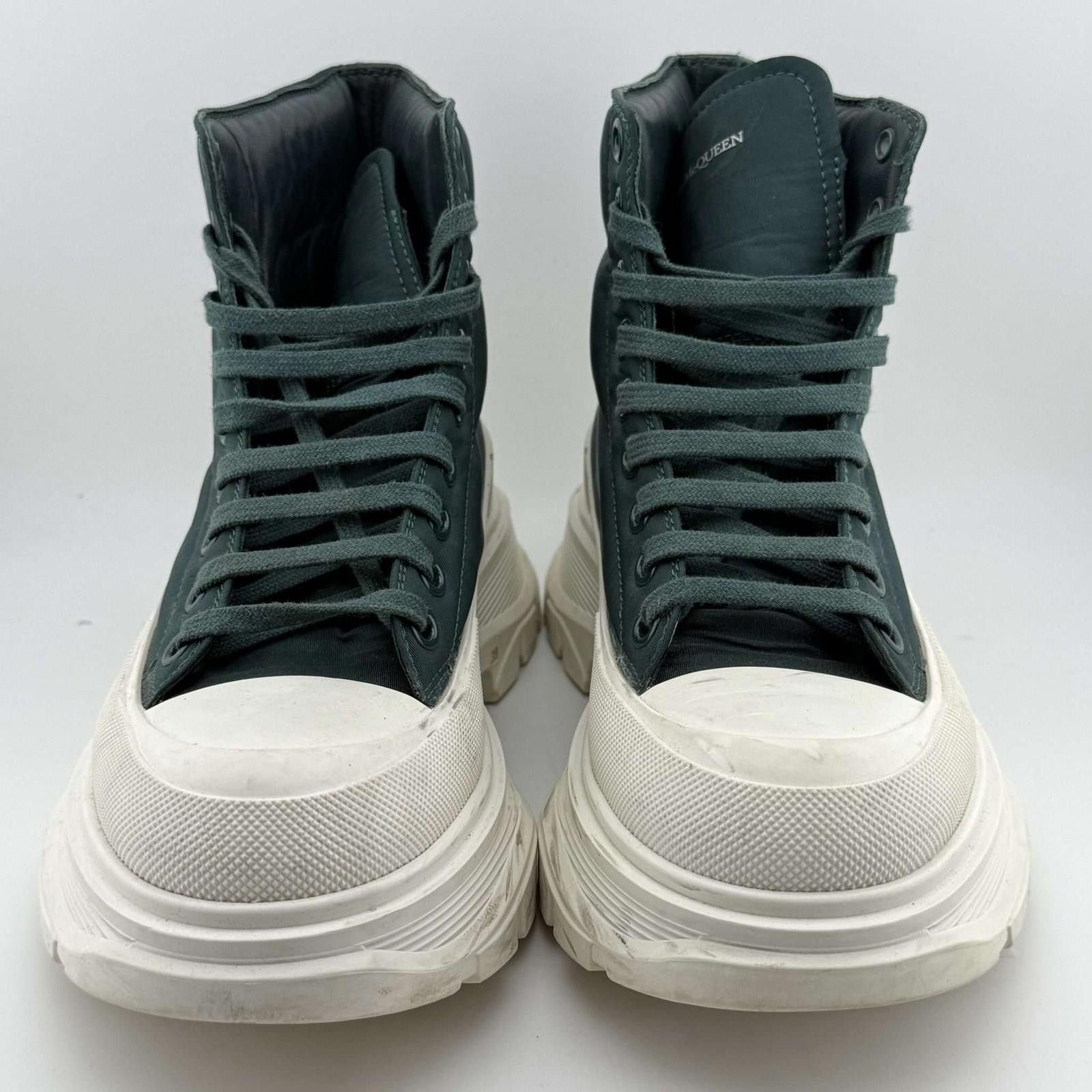 Alexander McQueen Alexander McQueen Tread Slick Lace Up Padded Boot 39 EU Used Size US 7.5 / EU 40-41 - 3 Thumbnail