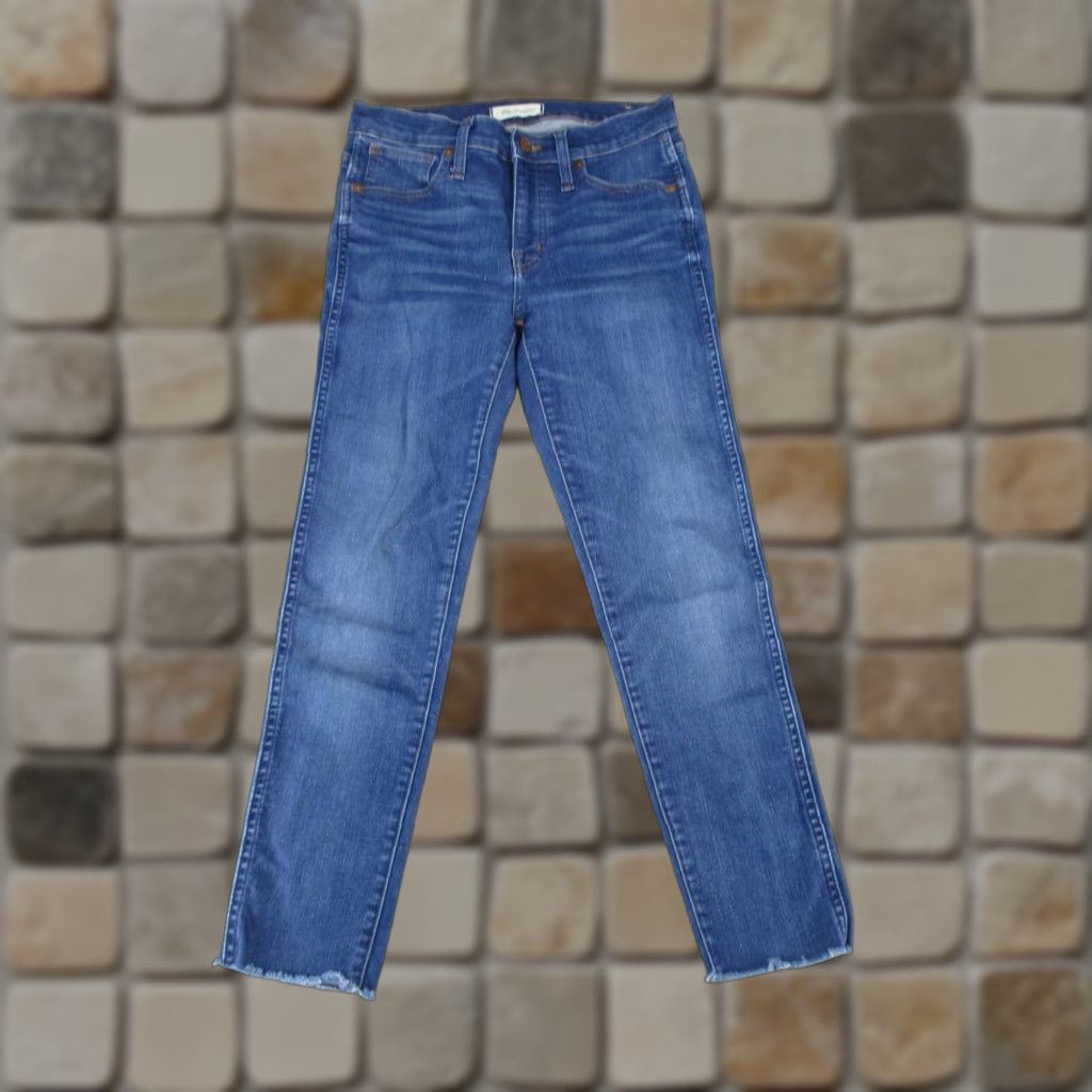 Madewell Madewell Jeans Womens 28 Dark Medium Wash Denim Zip Skinny Rise Mid Blue Size 28 Womens Jeans Size 28" / US 6 / IT 42 - 1 Thumbnail