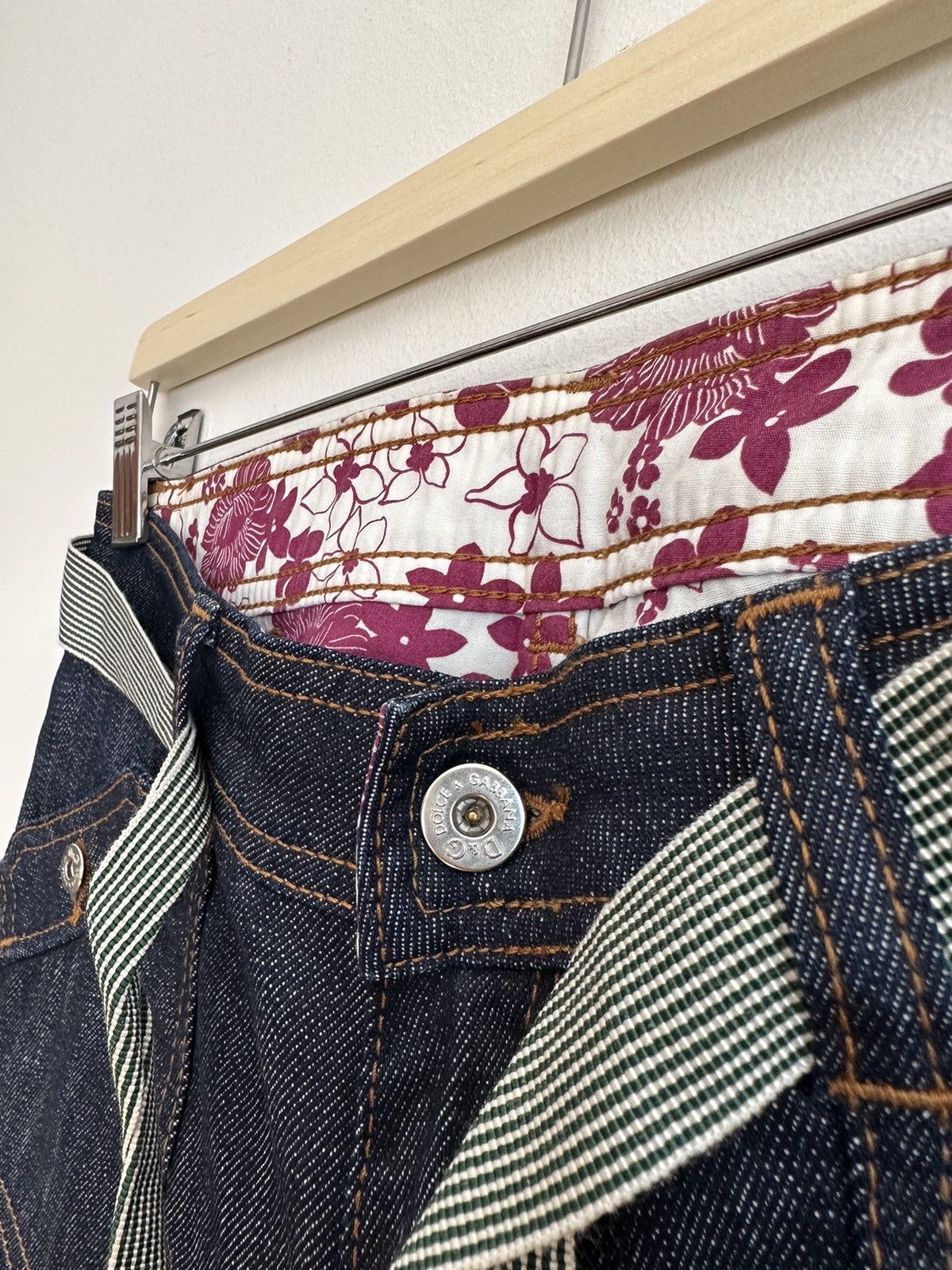 Designer × Dolce & Gabbana Dolce & Gabbana denim shorts designer luxury Size 26" / US 2 / IT 38 - 5 Thumbnail