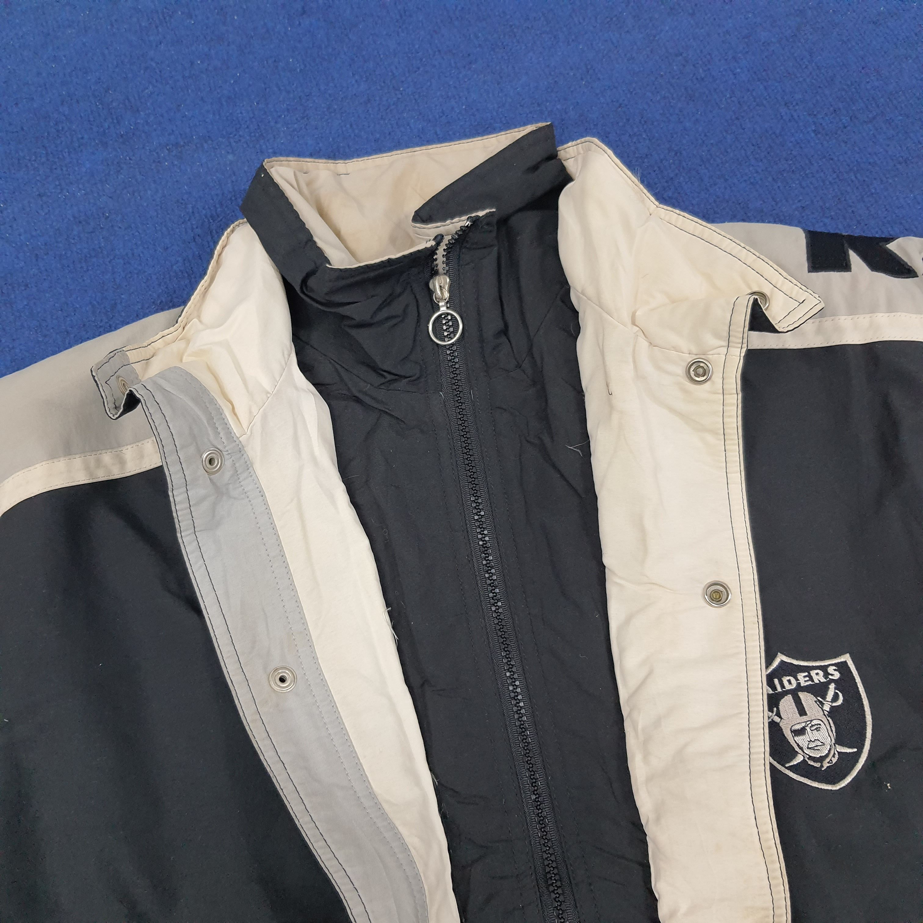 NFL × Starter × Vintage Vintage Starter NFL Raiders Sports Team Jacket C230N24 Size US XXL / EU 58 / 5 - 6 Thumbnail