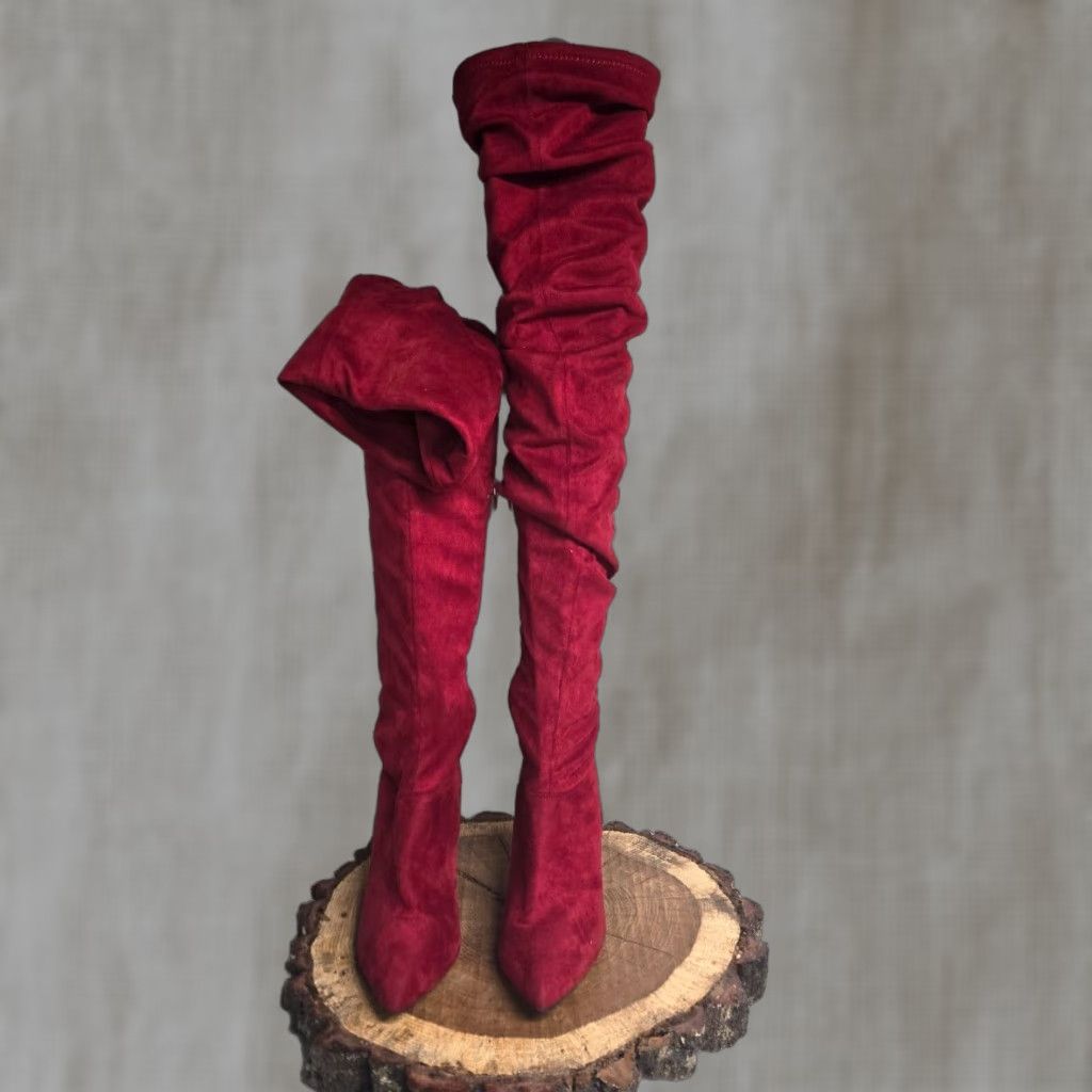 Vintage Bamboo Solid Red 4” Thigh High Heels Madam Adult Women's Size 10 Bamboo Pump Shoe Red 10 Women Womens Heel Size US 10 / IT 40 - 1 Thumbnail