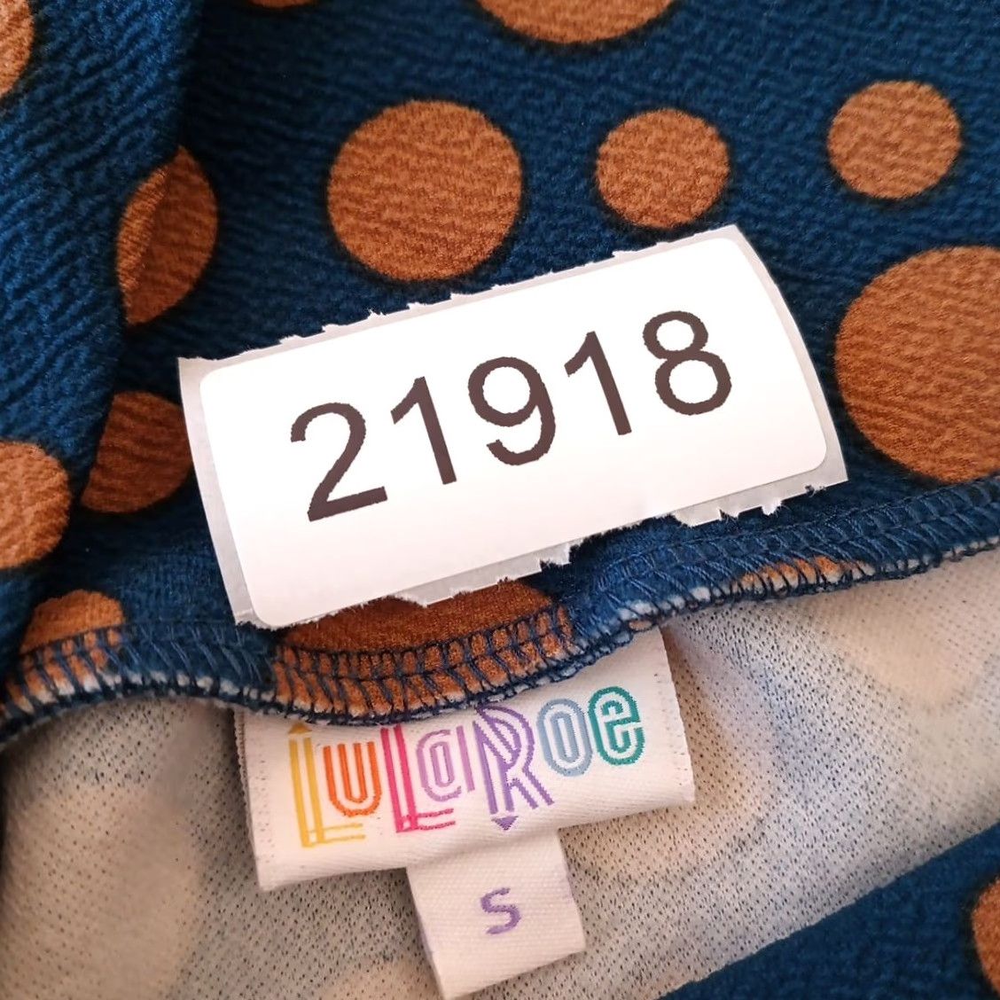 Vintage LuLaRoe Skirt Women S Knee Length Blue Polka Dot Pull On Pencil Stretch Knit Polyester Spandex Regular Modern Casual Size 28" / US 6 / IT 42 - 7 Thumbnail