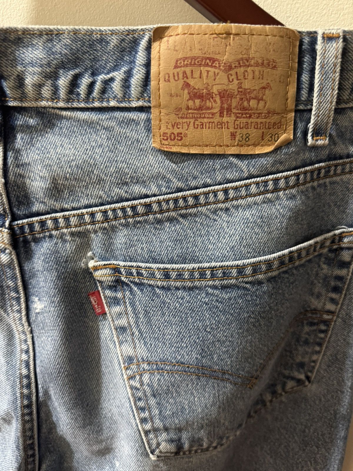 Levi's Men’s 90s Vintage Levi’s 505 Medium Wash Straight Leg Jeans Size US 36 / EU 52 - 5 Thumbnail