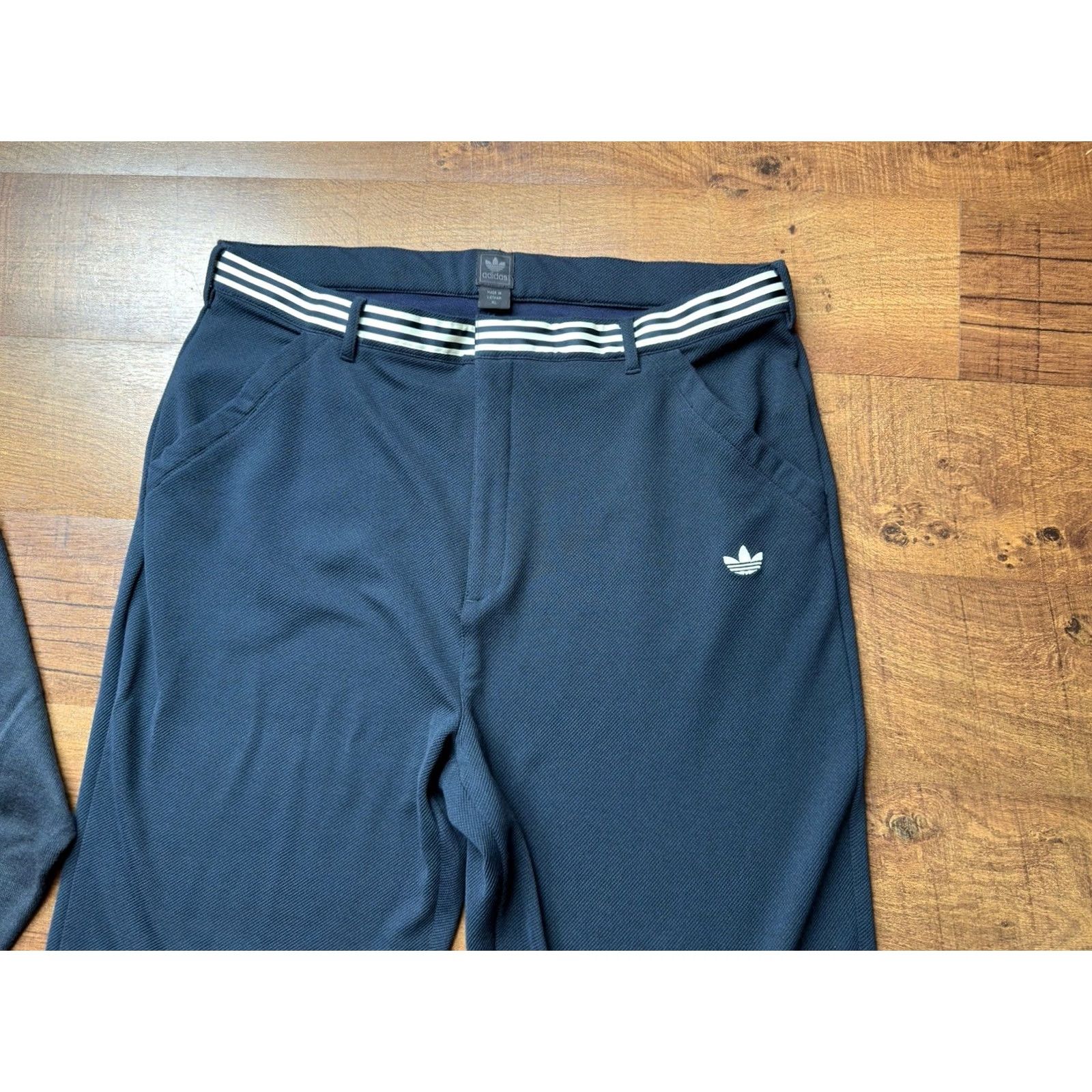 Adidas VINTAGE adidas Suit Mens XL Blue Originals Tracksuit Trefoil Logo Men Preppy Y2K Size US 36 / EU 52 - 6 Thumbnail