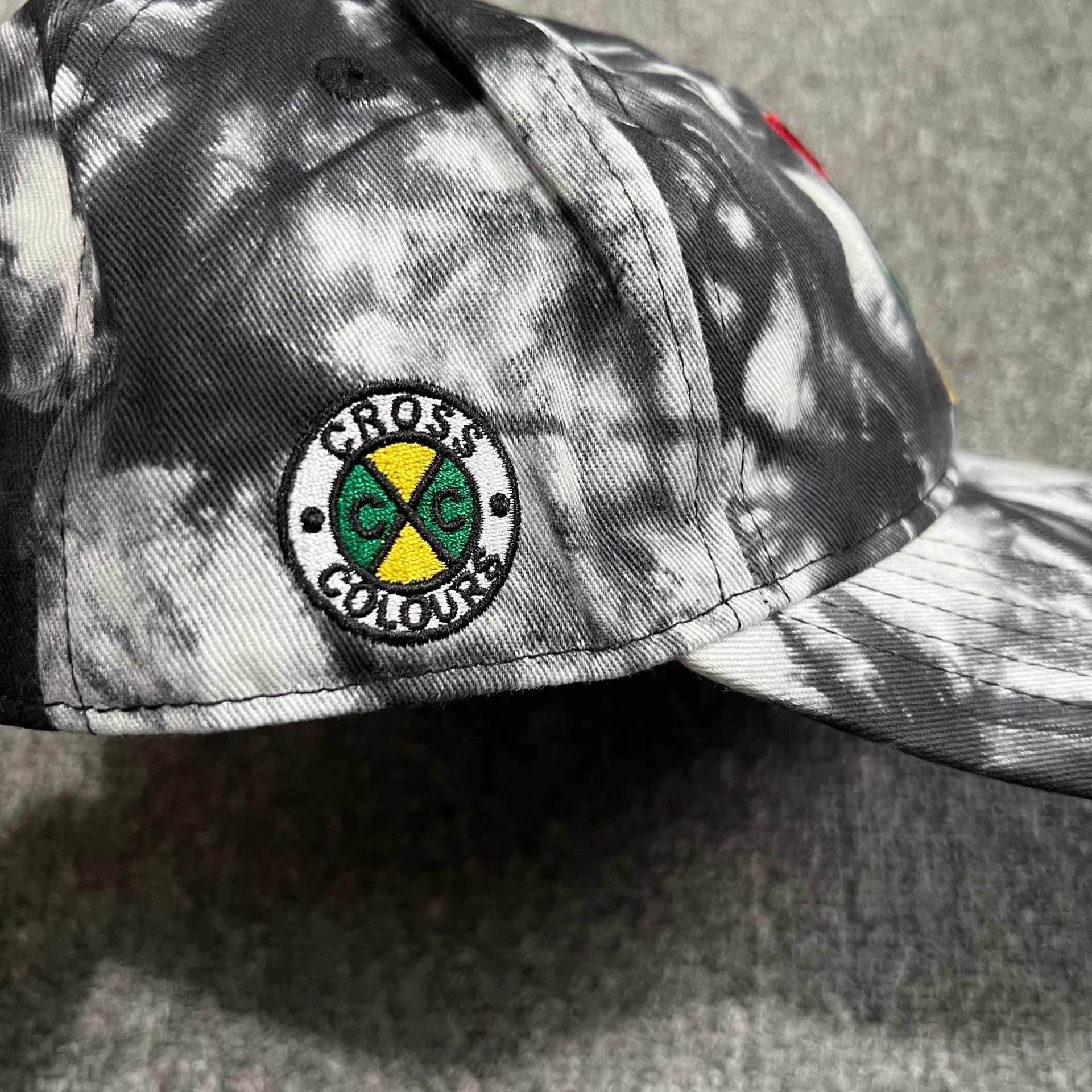 Cross Colours CrossEmbroidered Tie-Dye Curved Brim BaseballCapVisor Q7 Size ONE SIZE - 7 Thumbnail