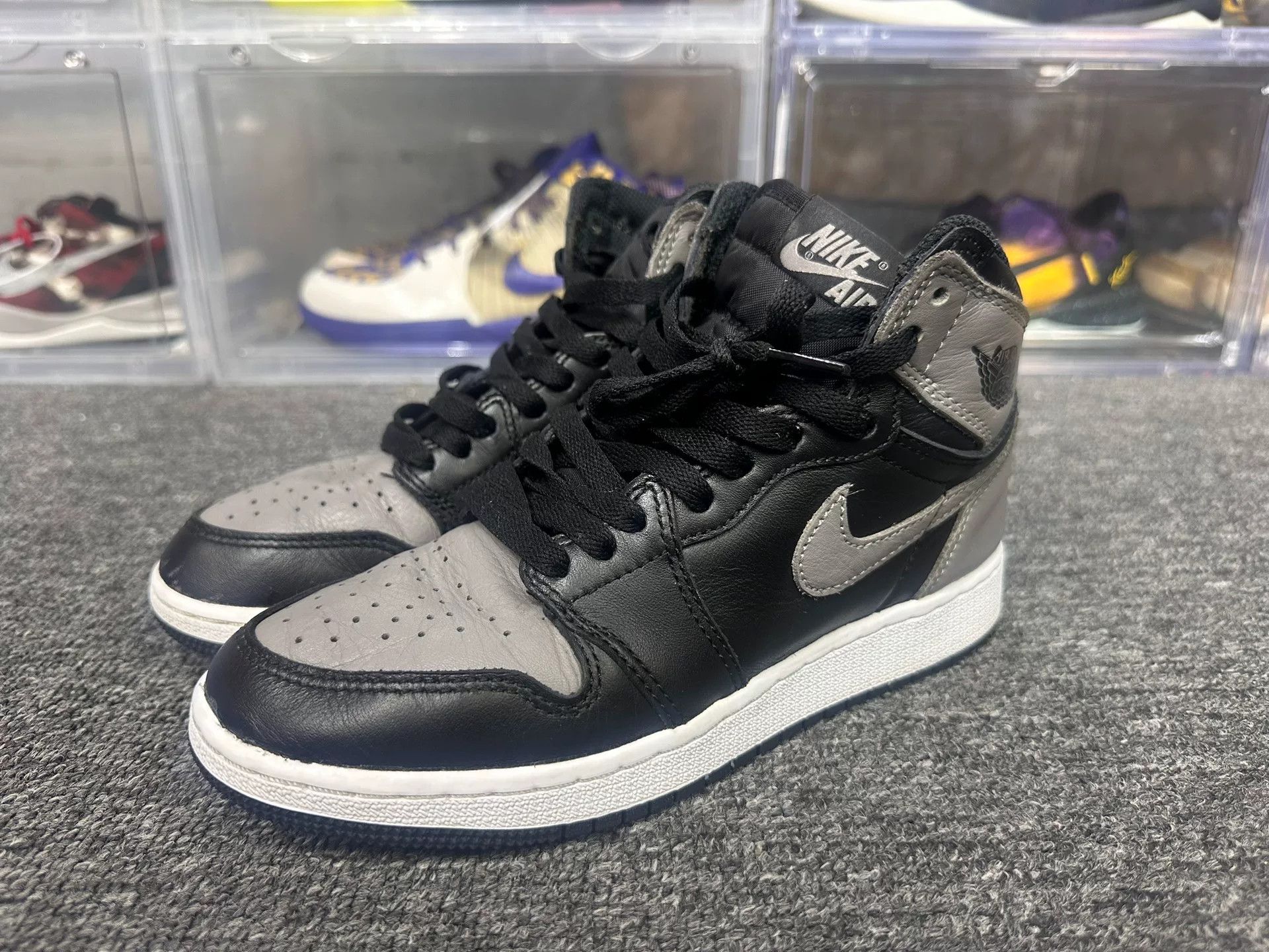 Nike Nike AIR JORDAN Gray Lowtop Sneakers 5.5 Men Size US 5.5 / EU 38 - 1 Thumbnail