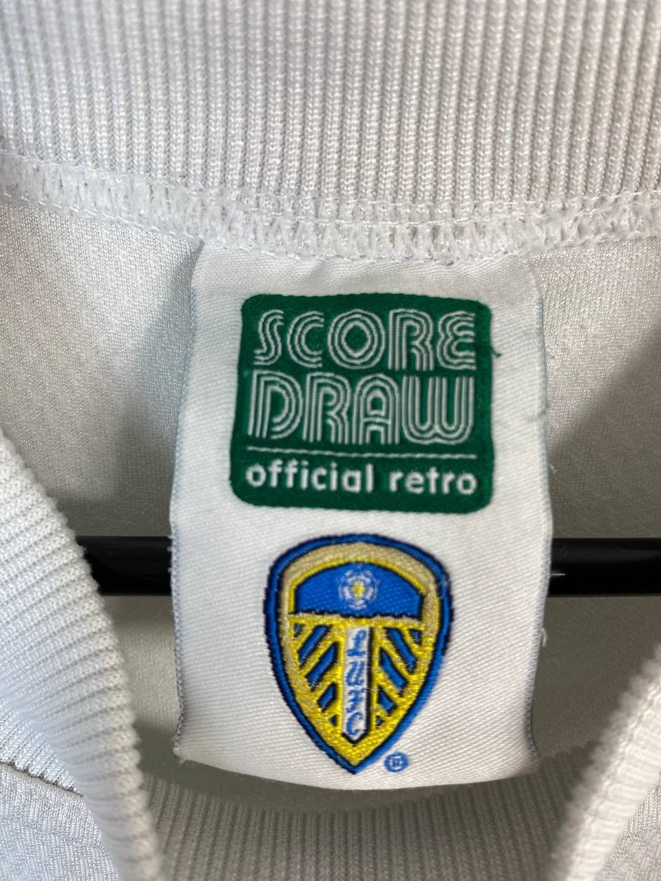 Vintage LEEDS UNITED FOOTBALL SHIRT SOCCER JERSEY Score Draw Size US M / EU 48-50 / 2 - 3 Thumbnail