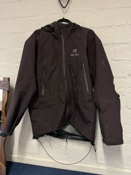 Arc'Teryx Vintage Arc'teryx Theta AR gore Tex pro shell 00s | Grailed