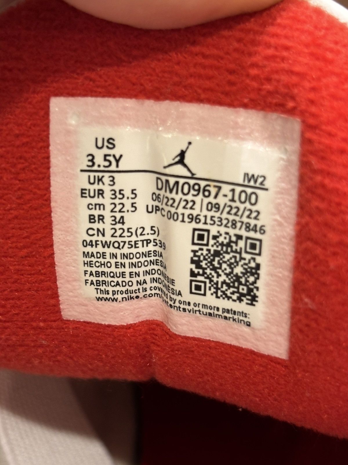 Jordan Brand Jordan 3 ‘White Cement’ Size US 5 / EU 37 - 6 Thumbnail