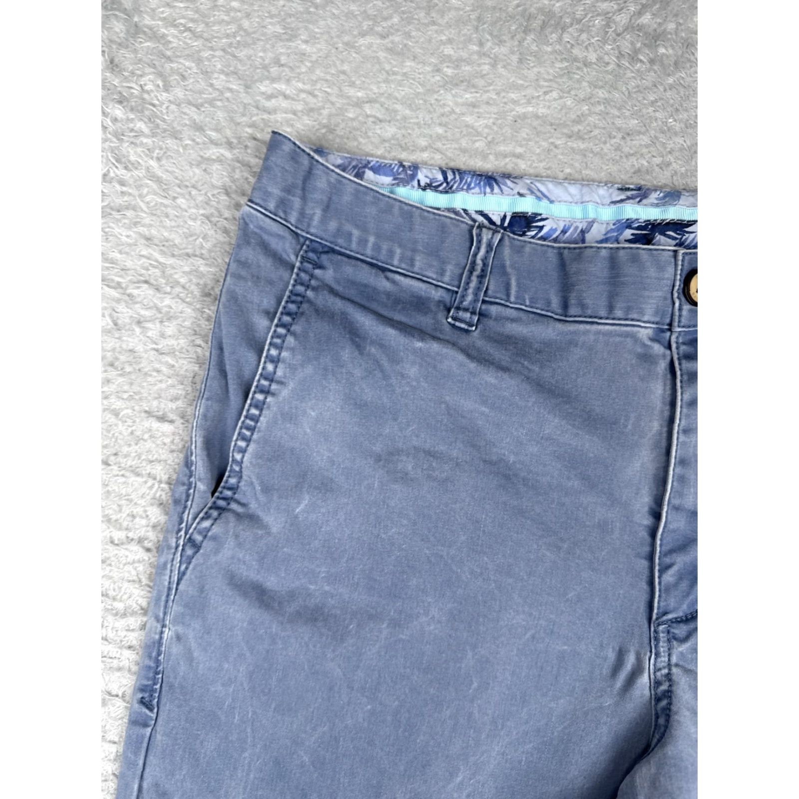 Tommy Bahama Tommy Bahama Shorts Mens 32 Blue Chino Flat Front Casual Summer Beach Regular Mens Size US 32 / EU 48 - 4 Thumbnail