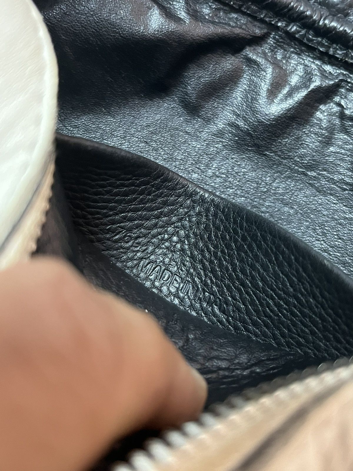 Balenciaga Balenciaga - Demna Gvasalia 2018 everyday xs camera bag Size ONE SIZE - 13 Thumbnail