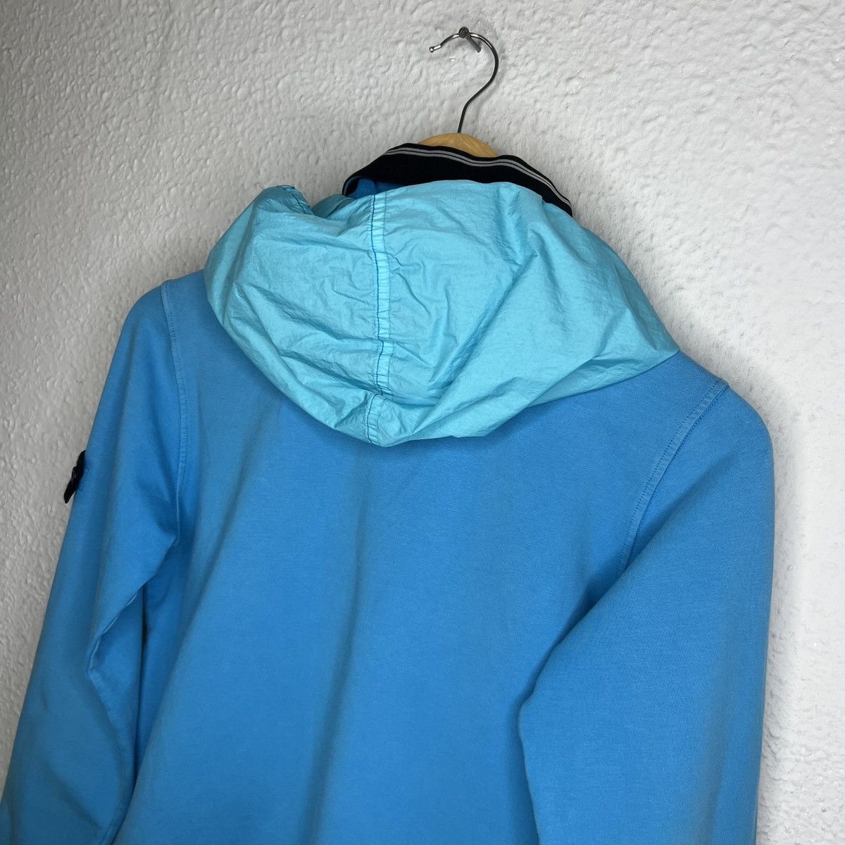 Stone Island Stone Island Sweatshirt Hoodie Blue Badge Logo Size S / US 4 / IT 40 - 8 Thumbnail