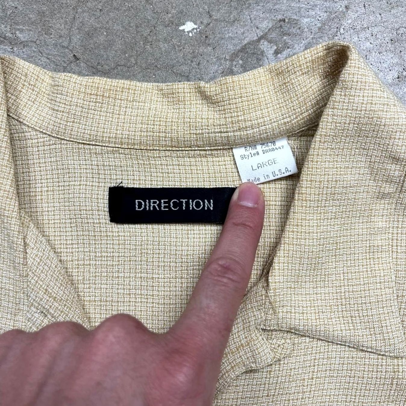 Vintage VINTAGE Direction Shirt Button-Up Camp Collar Short Sleeve Yellow Cream Size L Mens Size US L / EU 52-54 / 3 - 2 Thumbnail