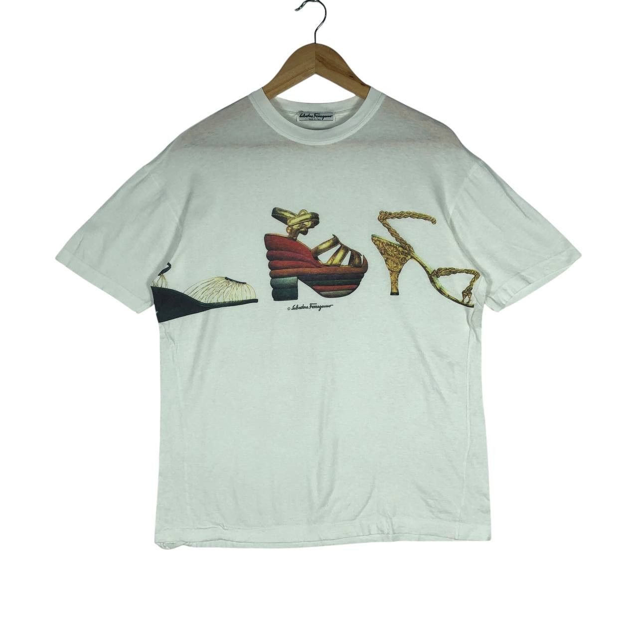 Other Vintage Salvatore Ferragamo T-shirt Size M / US 6-8 / IT 42-44 - 1 Thumbnail