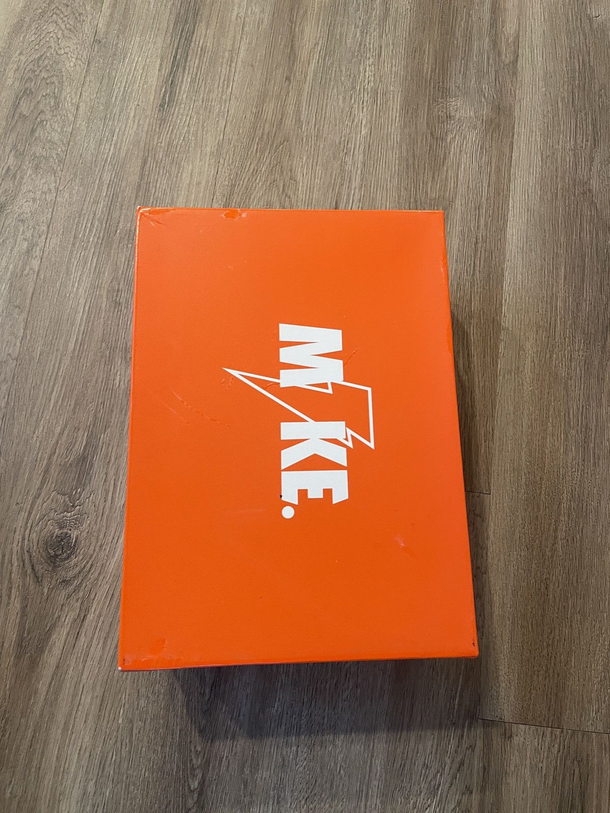 Jordan Brand × Nike Gatorade Orange Peel Jordan 1 Retro High Size US 11 / EU 44 - 9 Thumbnail