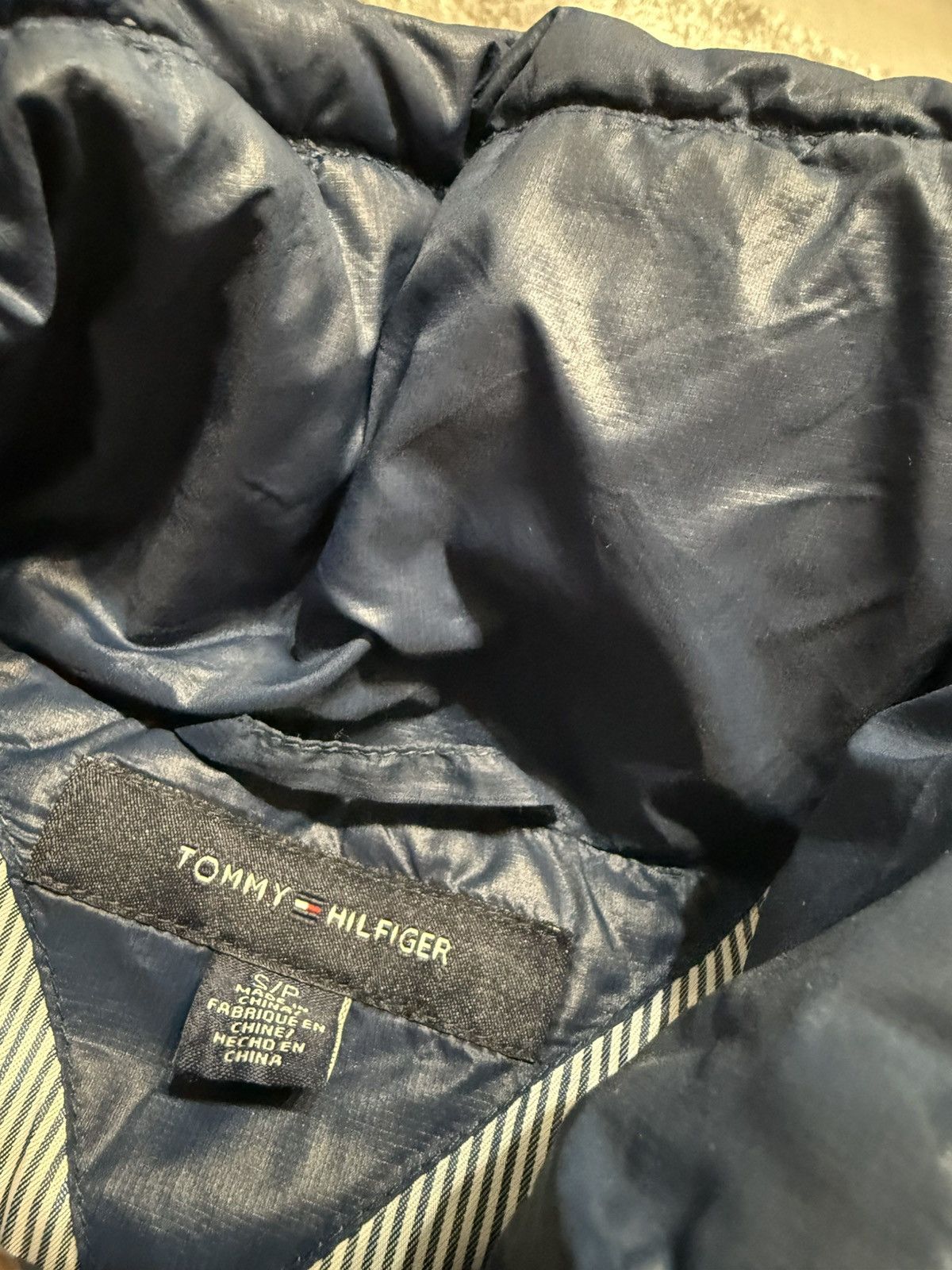 Tommy Hilfiger Vintage Tommy Hilfiger Puffer Jacket Size US S / EU 44-46 / 1 - 3 Thumbnail