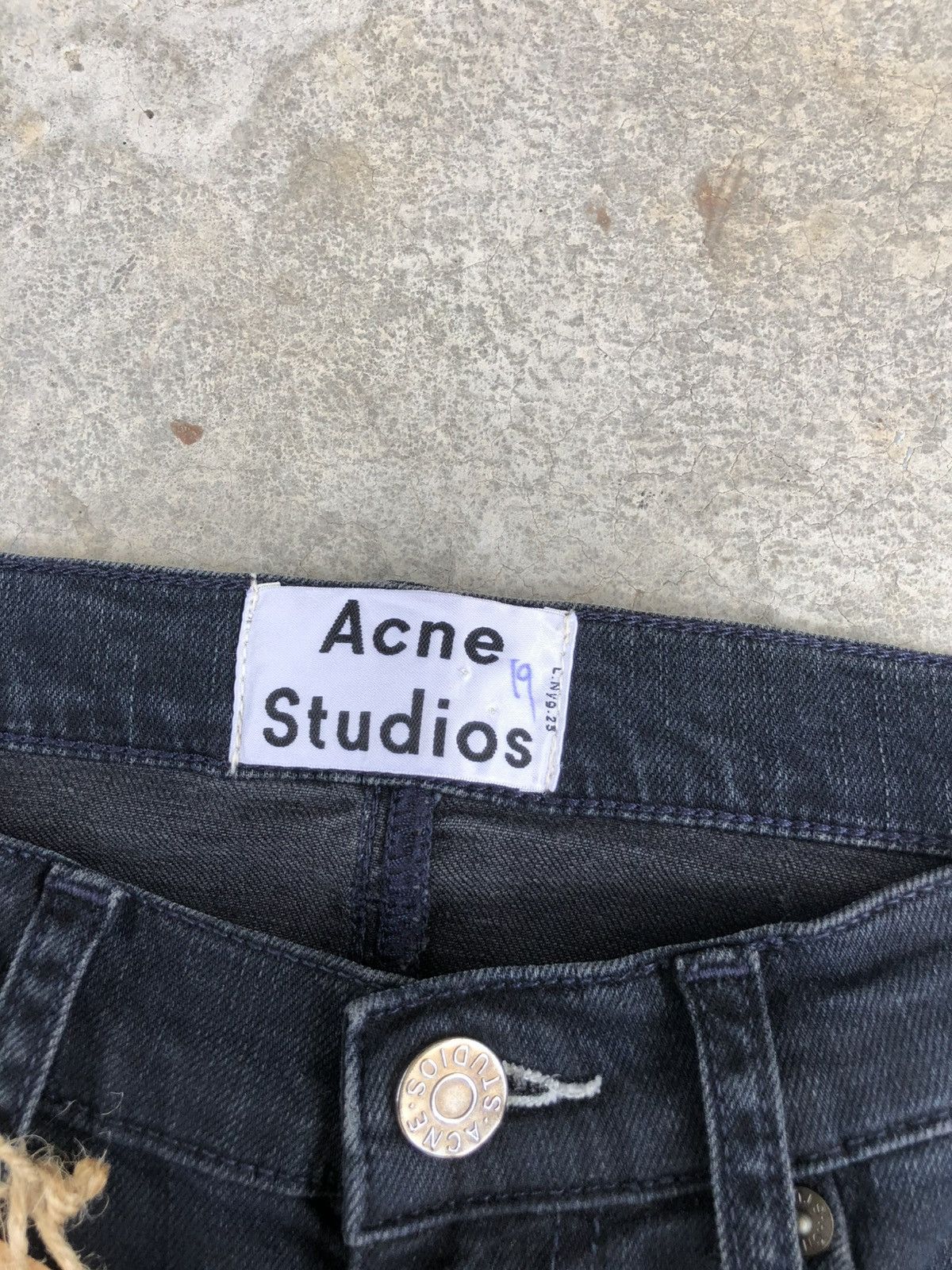 Acne Studios Acne Studios Skinny Jeans Distressed Stretch Size US 29 - 18 Thumbnail