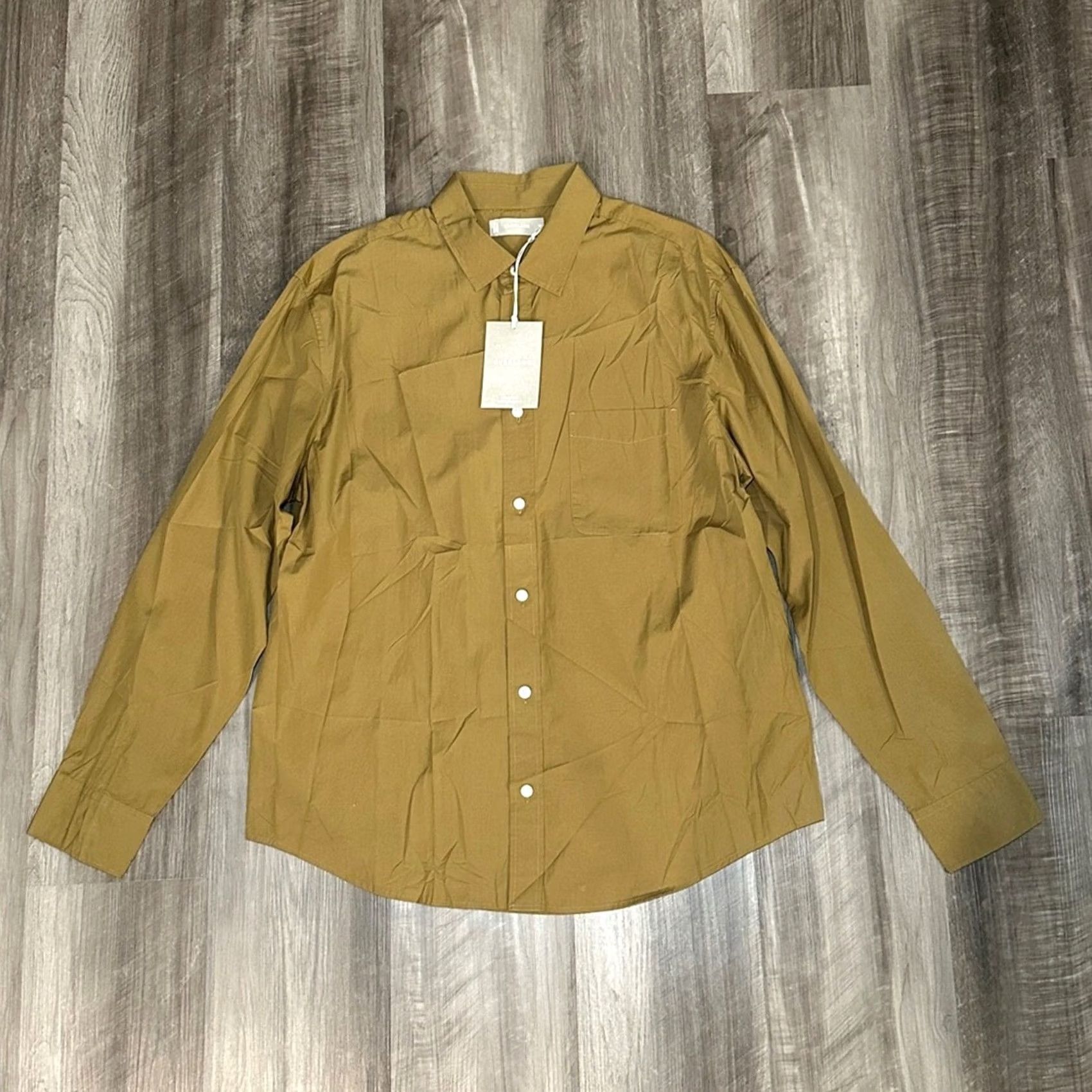 Everlane Everlane Poplin Relaxed Fit Long Sleeve Button Down - Medium Men Tan Shirt Size US M / EU 48-50 / 2 - 2 Thumbnail