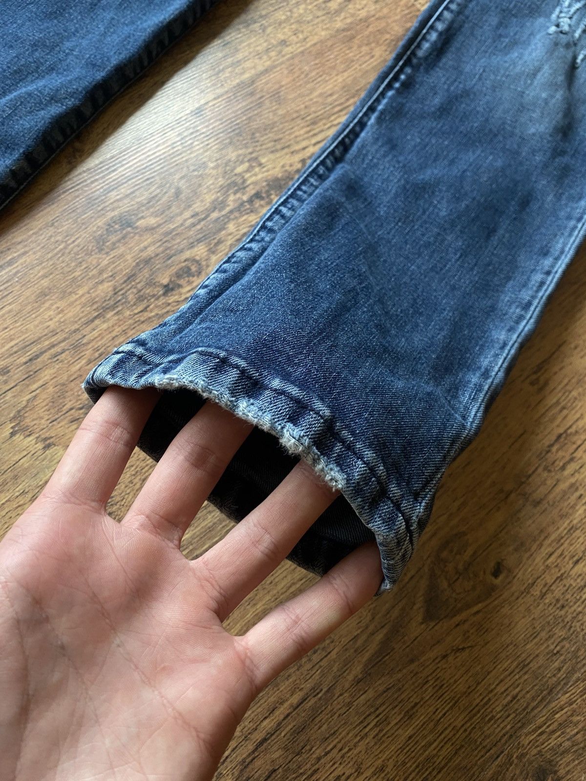 Takeshy Kurosawa Takeshy Kurosawa distressed jeans slim-fit Size US 30 / EU 46 - 12 Thumbnail