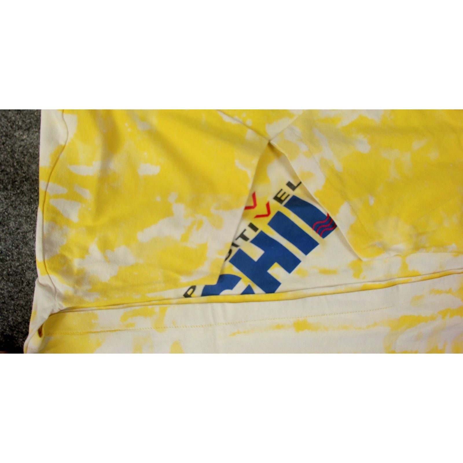 Fruit Of The Loom VTG 90s Single Stitch Tie Dye Positively Chill Tee Boxy XL Size US XL / EU 56 / 4 - 6 Thumbnail