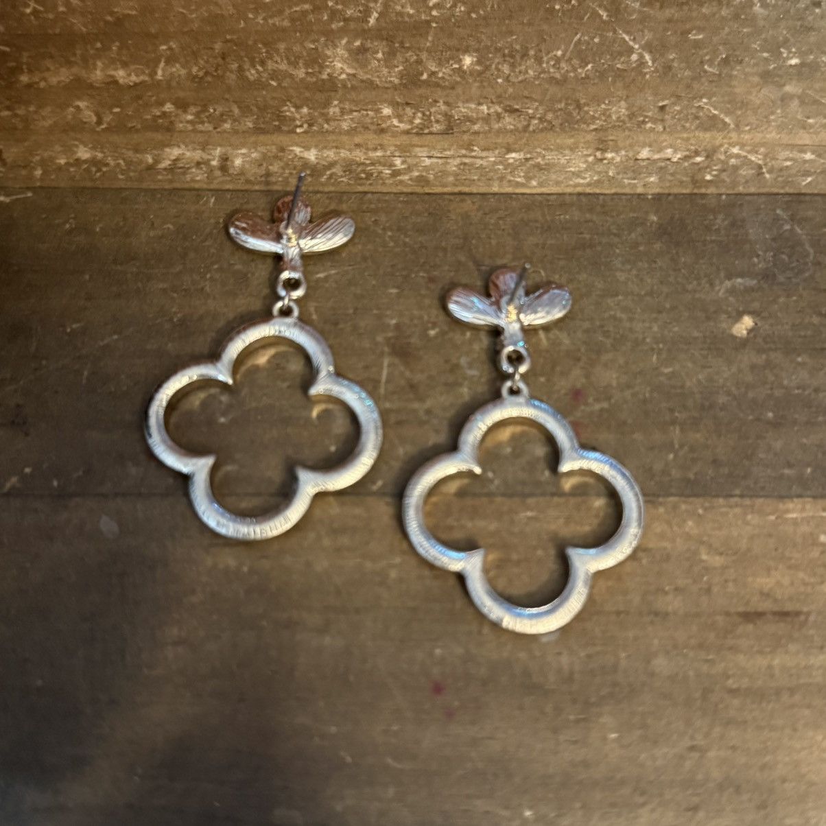 Other Gold tone rhinestone clover dangle earrings Size ONE SIZE - 4 Thumbnail