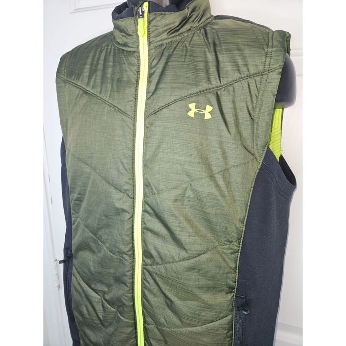 Under Armour 130 Under Armour Mens Active Hybrid Performance Vest