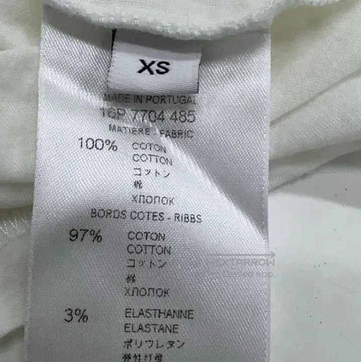 Givenchy Givenchy Distressed Letter Print Round Neck T-Shirt. Size US XS / EU 42 / 0 - 5 Thumbnail