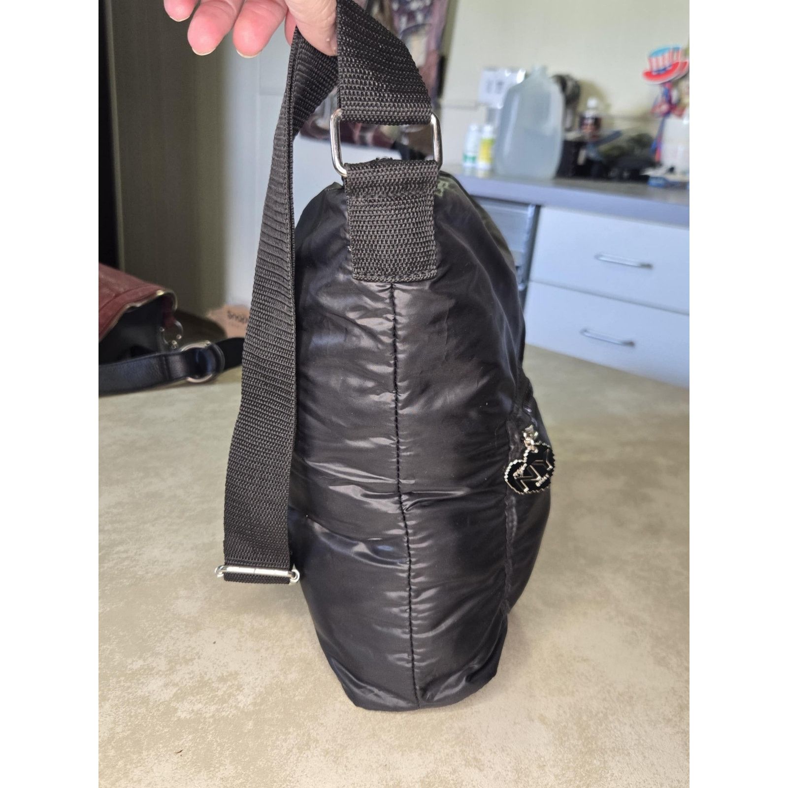 DKNY DKNY black nylon bag with heart on front Size ONE SIZE - 6 Thumbnail