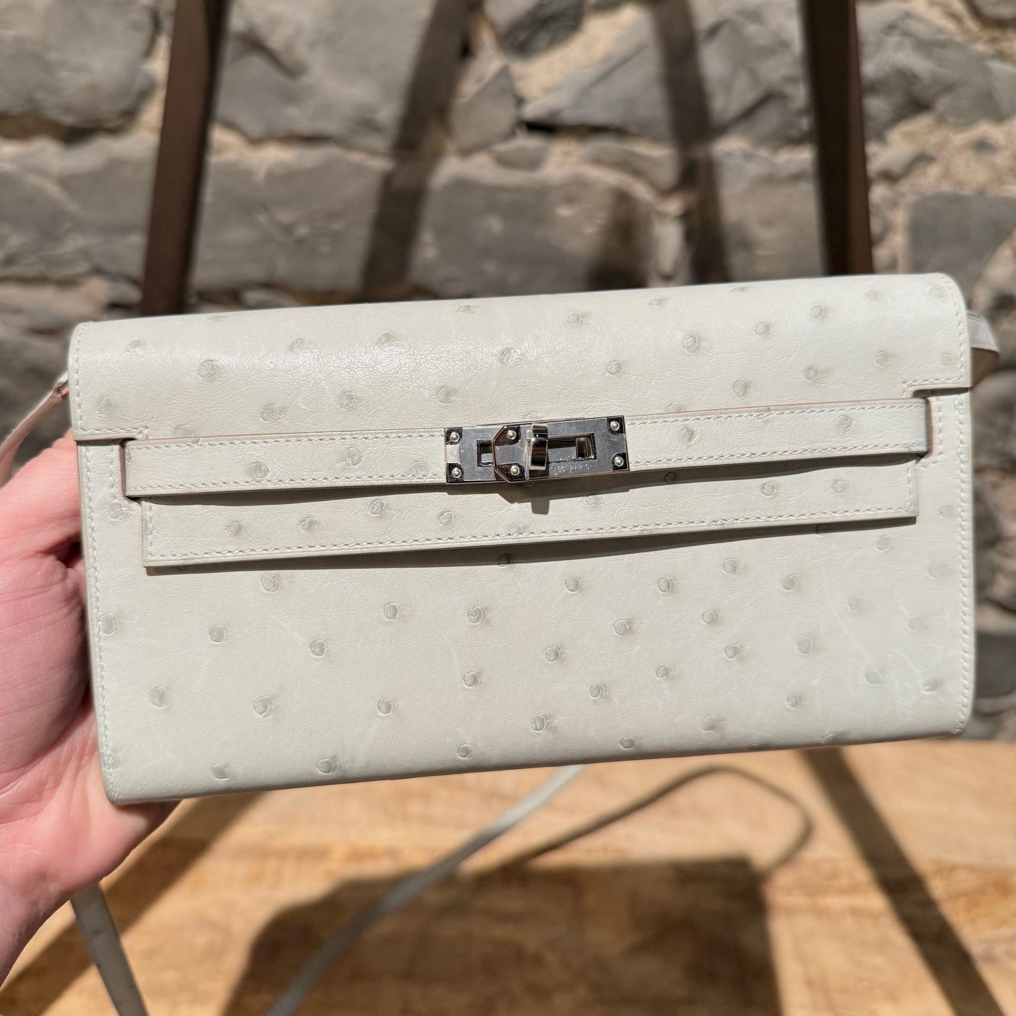 Hermes Hermès 2023 Gris Perle Ostrich Kelly To Go Wallet On Strap Size ONE SIZE - 11 Thumbnail