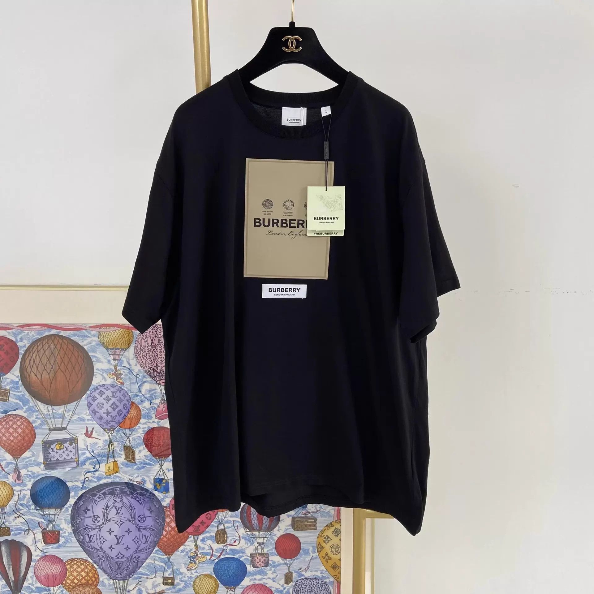 Burberry Burberry white logo T-shirt L Size US L / EU 52-54 / 3 - 1 Thumbnail