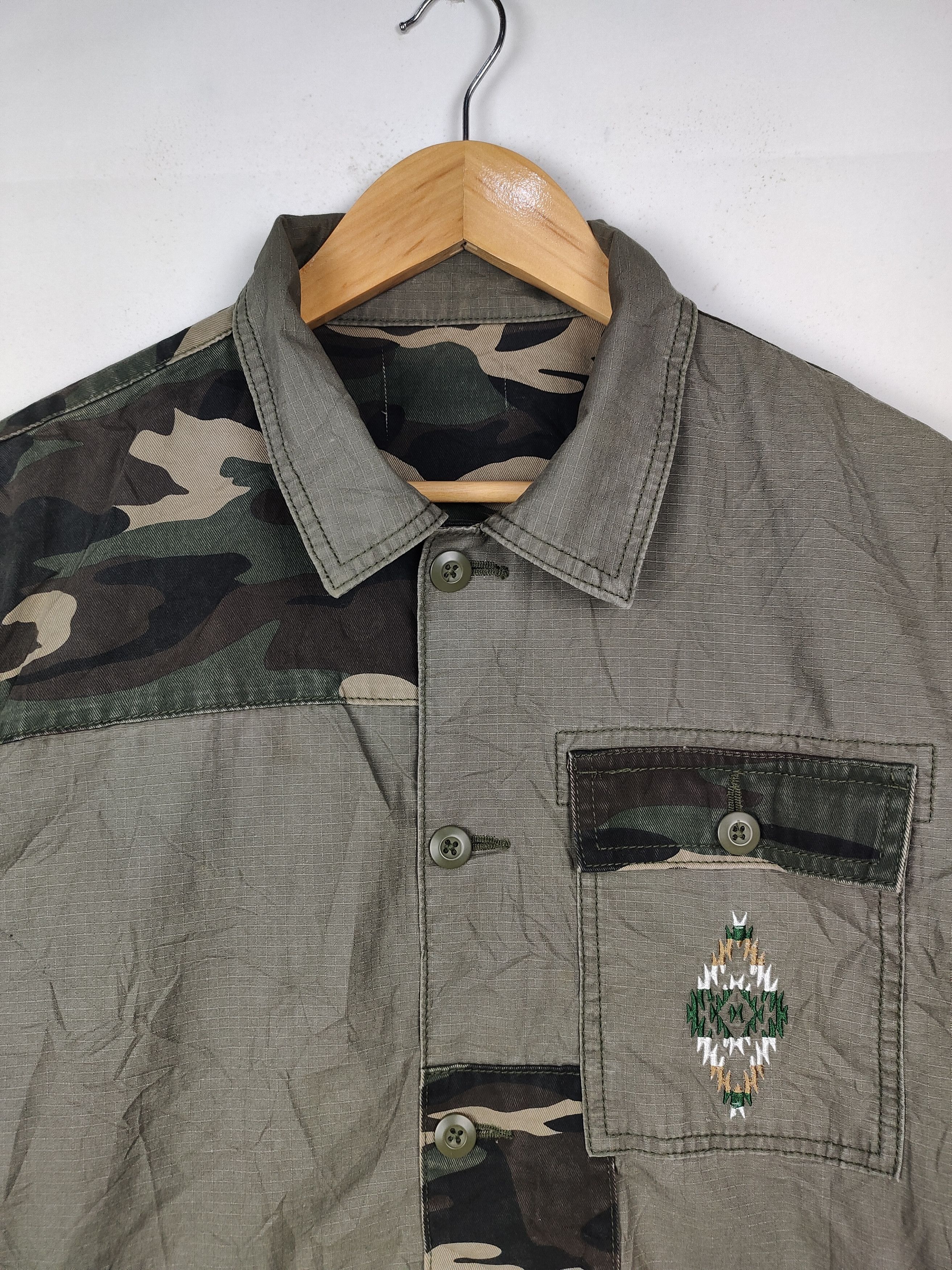 Alpha Industries × Vintage Vintage Alpha Industries Camo Patchwork Military Jacket Size US L / EU 52-54 / 3 - 2 Thumbnail