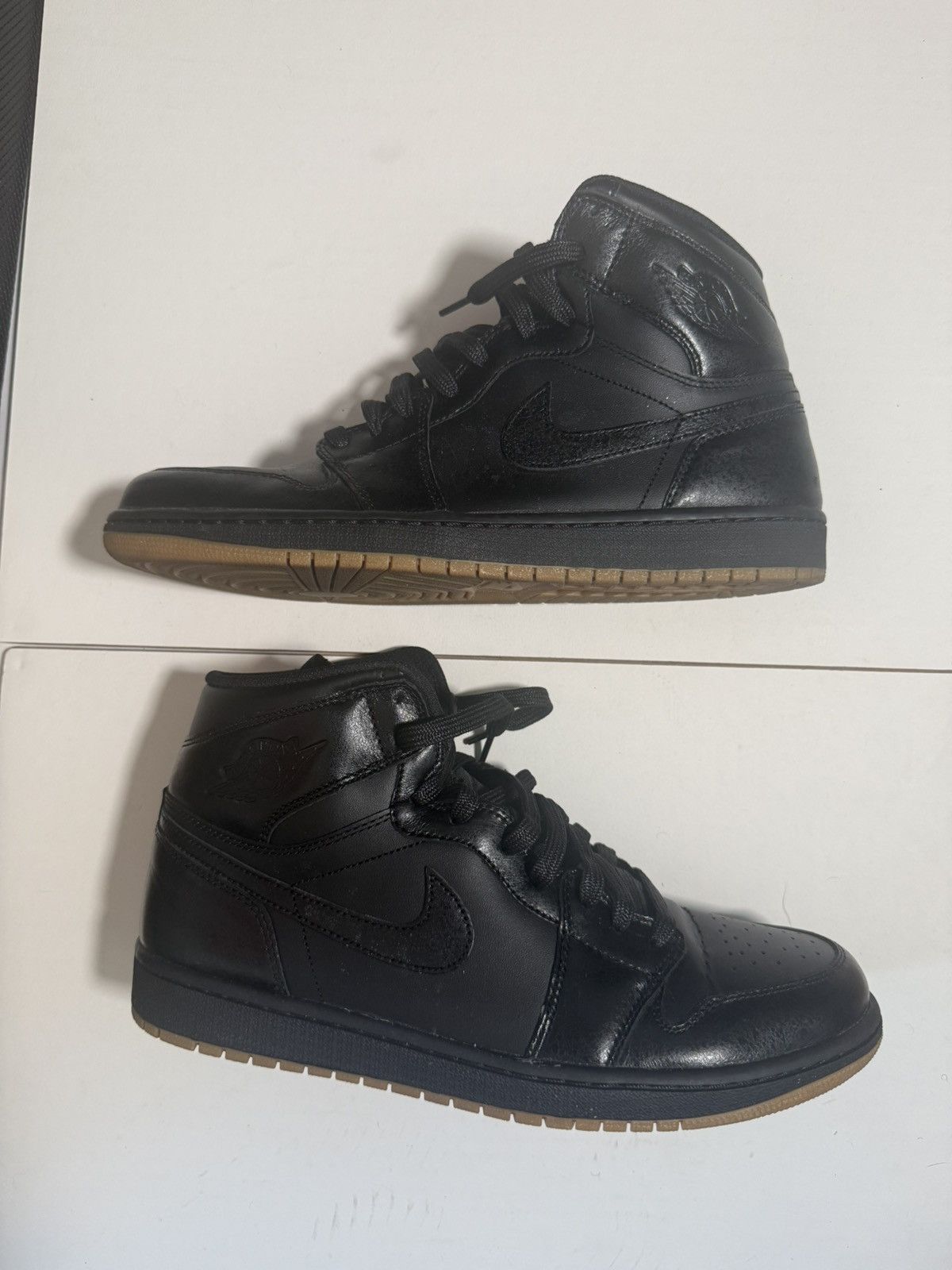Jordan Brand Jordan 1 High - Gum Bottom Size US 11.5 / EU 44-45 - 2 Thumbnail