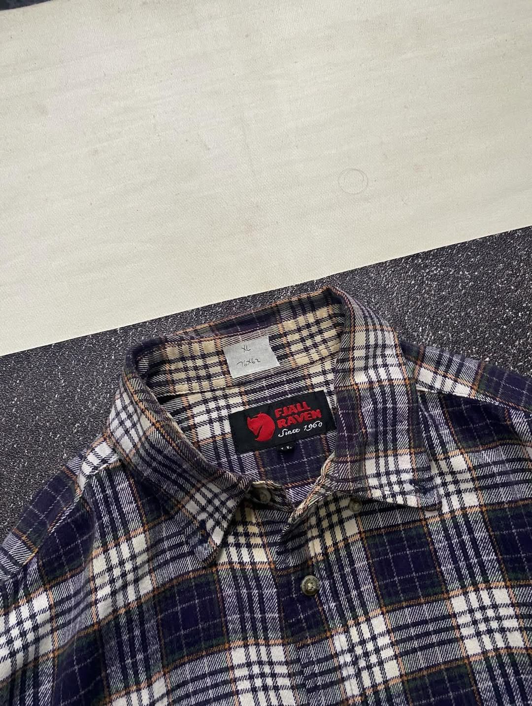 Fjallraven Vintage Fjallraven Double Pocket Flannel Size US XL / EU 56 / 4 - 3 Thumbnail