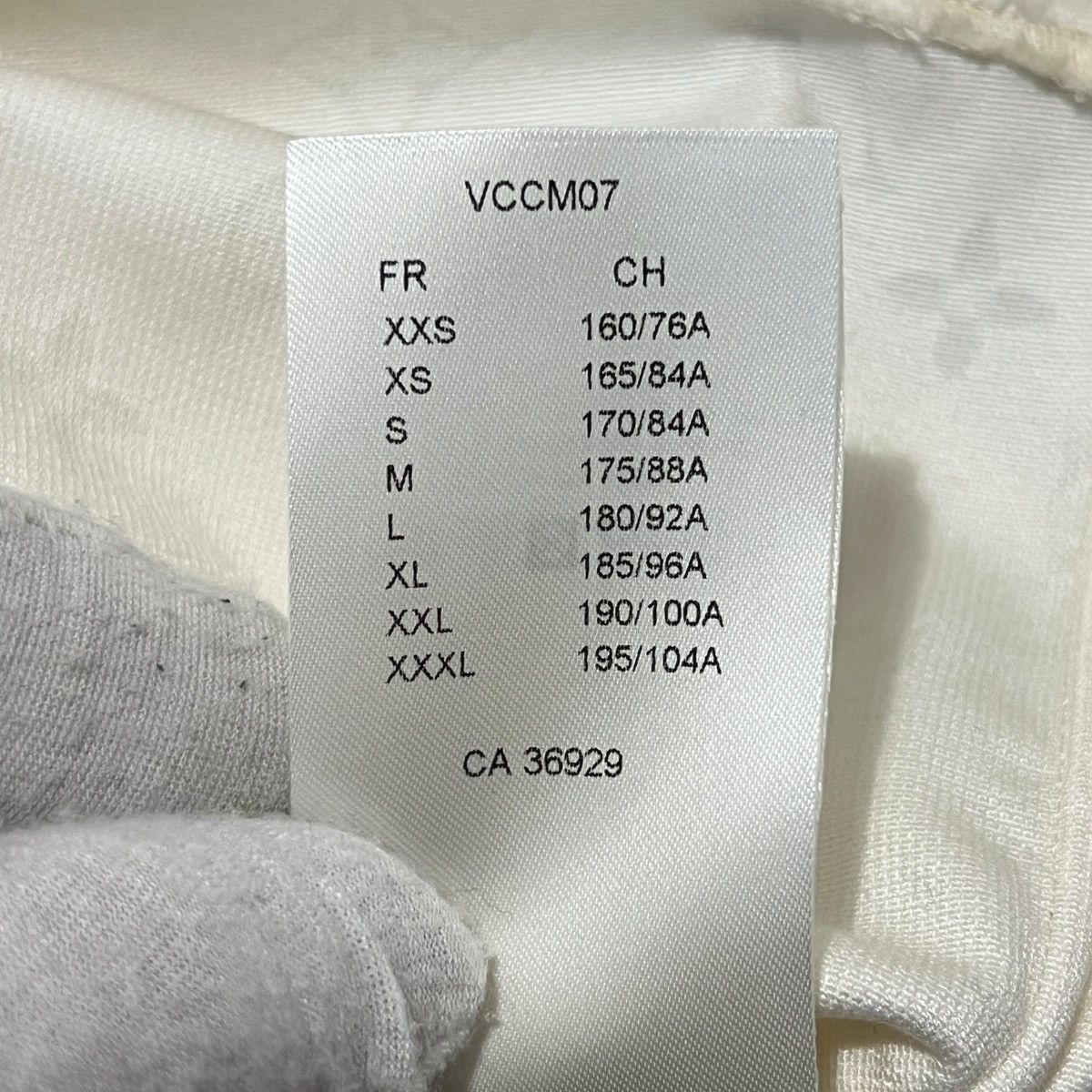 Louis Vuitton LOUIS VUITTON 2022AW White Velours Monogram Classic Shirt Size US XL / EU 56 / 4 - 8 Thumbnail