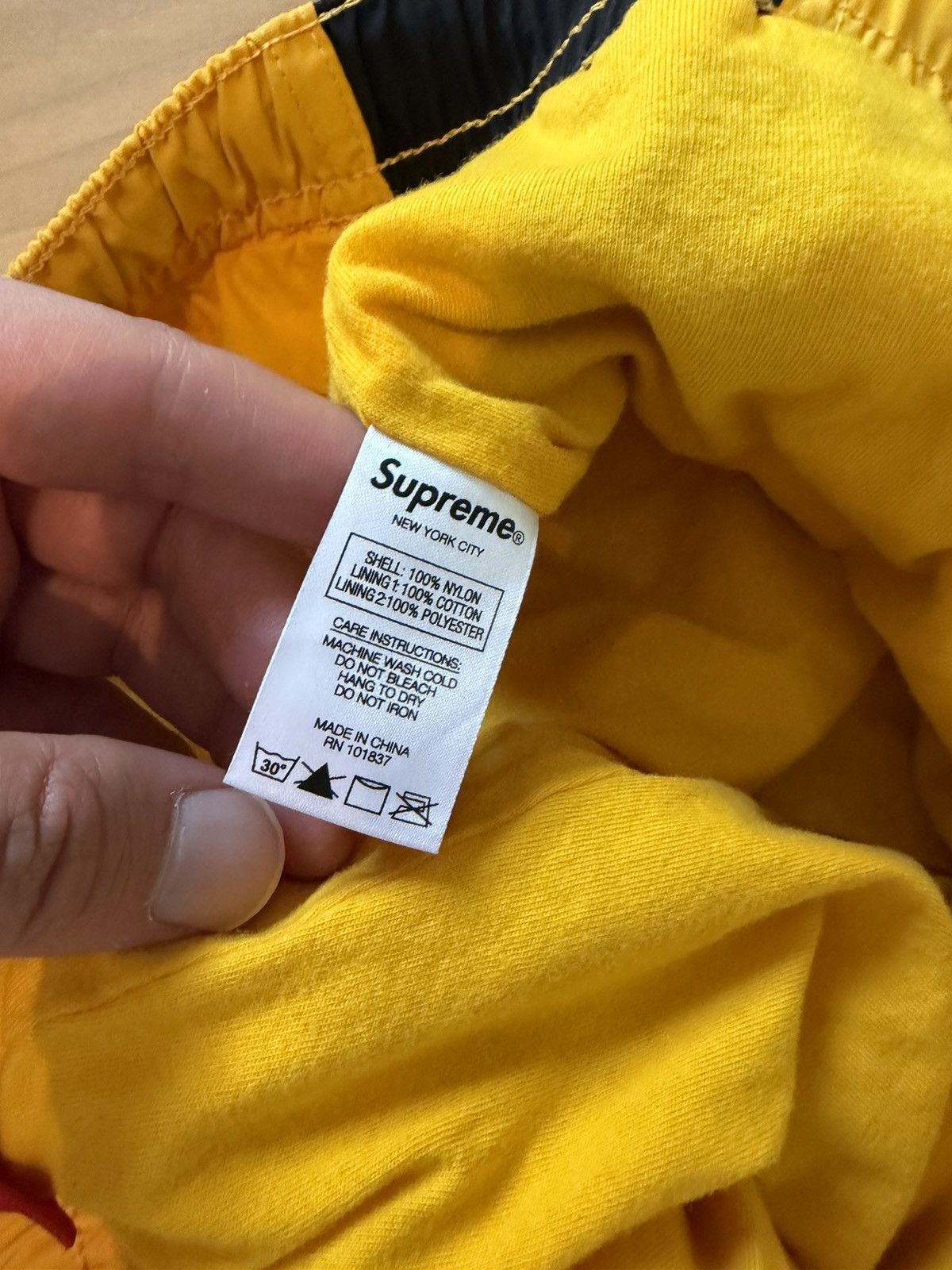 Supreme Supreme Logo Track Pants Yellow Black Size US 36 / EU 52 - 5 Thumbnail