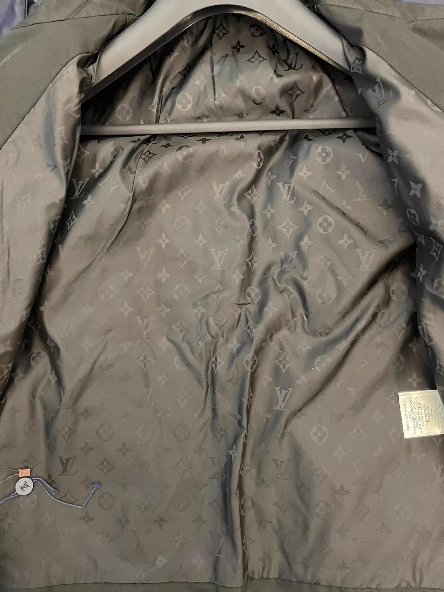 Louis Vuitton Louis Vuitton Runway 3D Pockets Full Logo Lining Jacket 50 Size US M / EU 48-50 / 2 - 4 Thumbnail