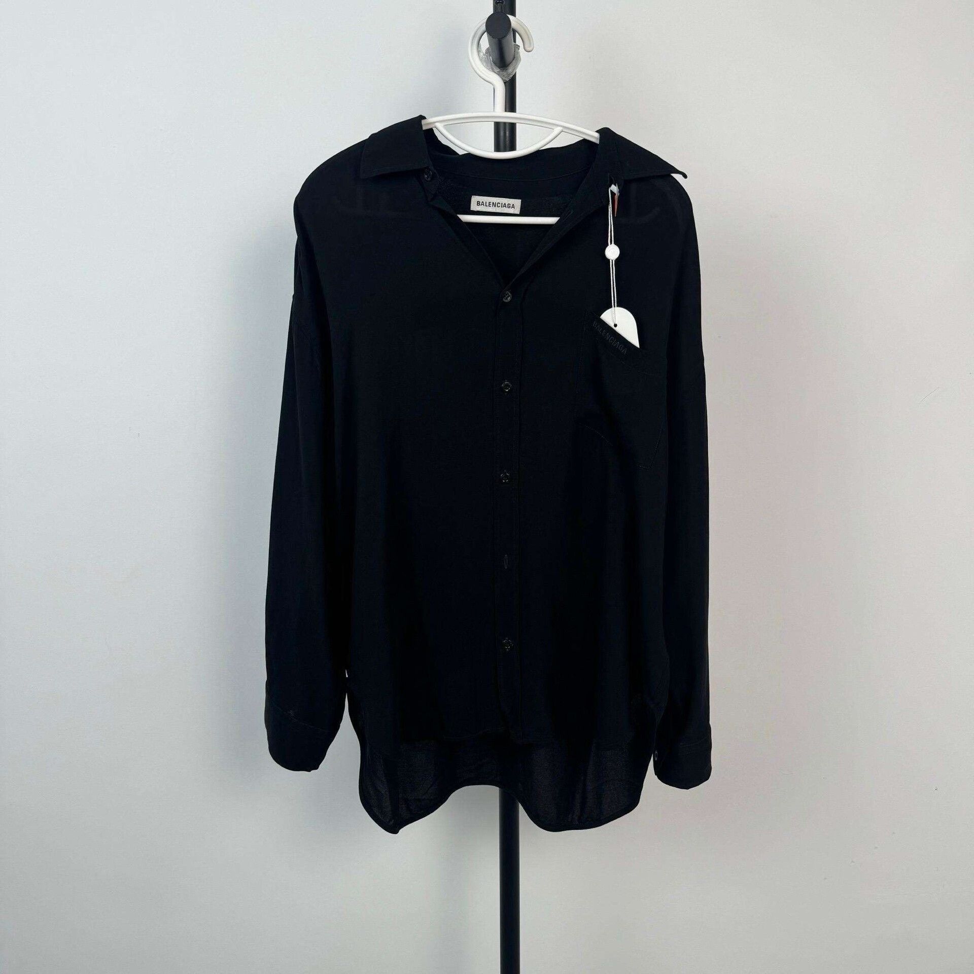 Balenciaga balenciaga long sleeve shirt size 38 Size US M / EU 48-50 / 2 - 1 Thumbnail