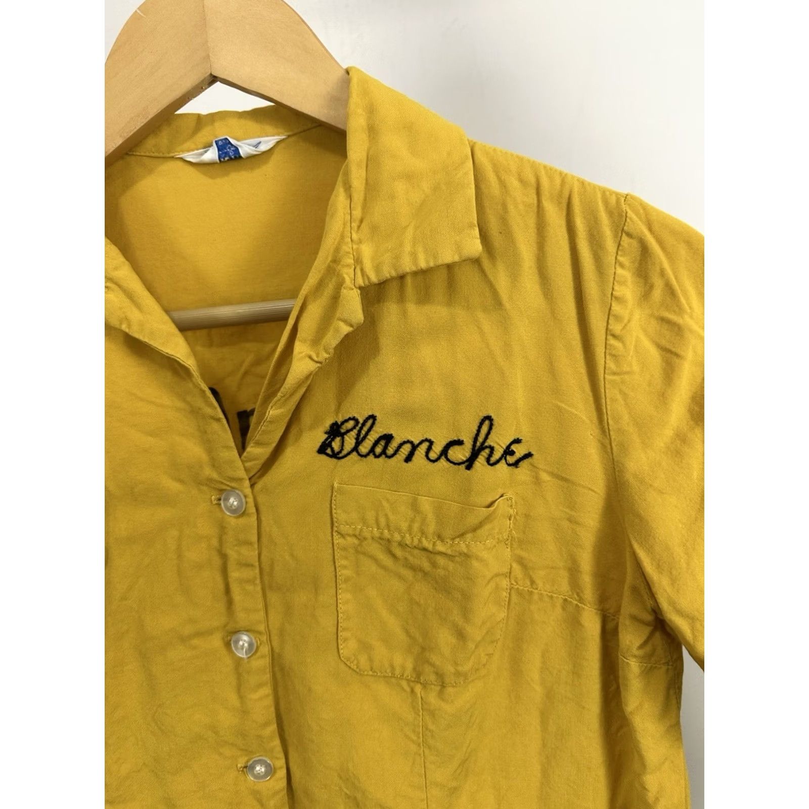 Vintage VTG 60s Artex Buscaglia's California Chain Stitch Cropped Bowling Button Shirt S Women Yellow Short Sleeve Rockabilly Style Mens Women Boys Girls Size S / US 4 / IT 40 - 5 Thumbnail