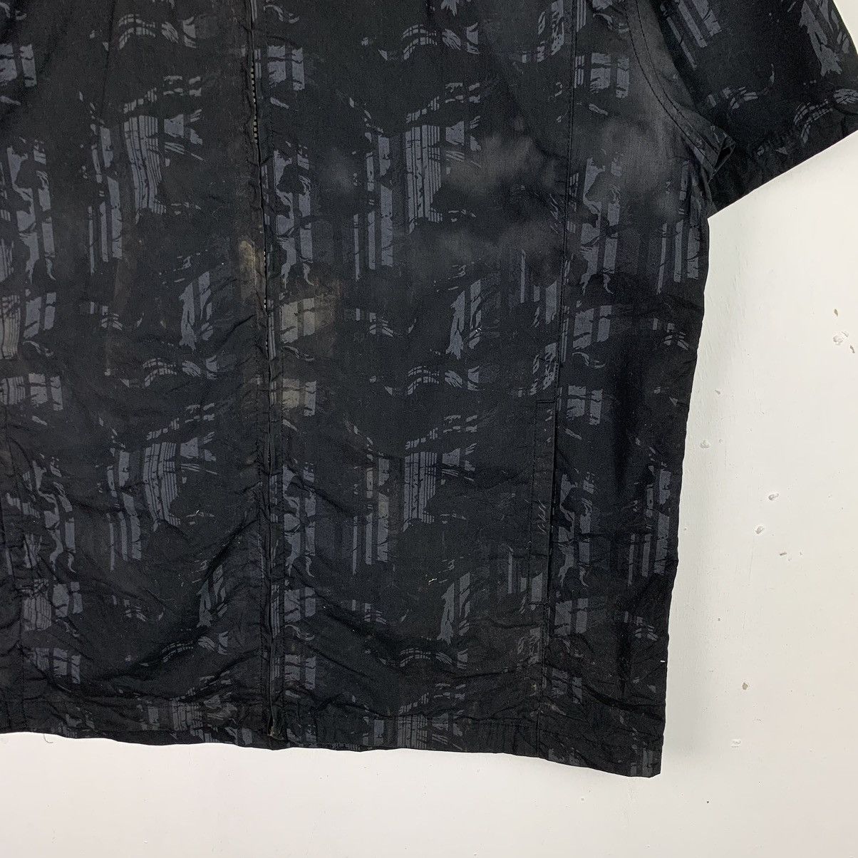 Designer × Vintage Vintage Impala Short Sleeve Abstract Design Size US L / EU 52-54 / 3 - 4 Thumbnail