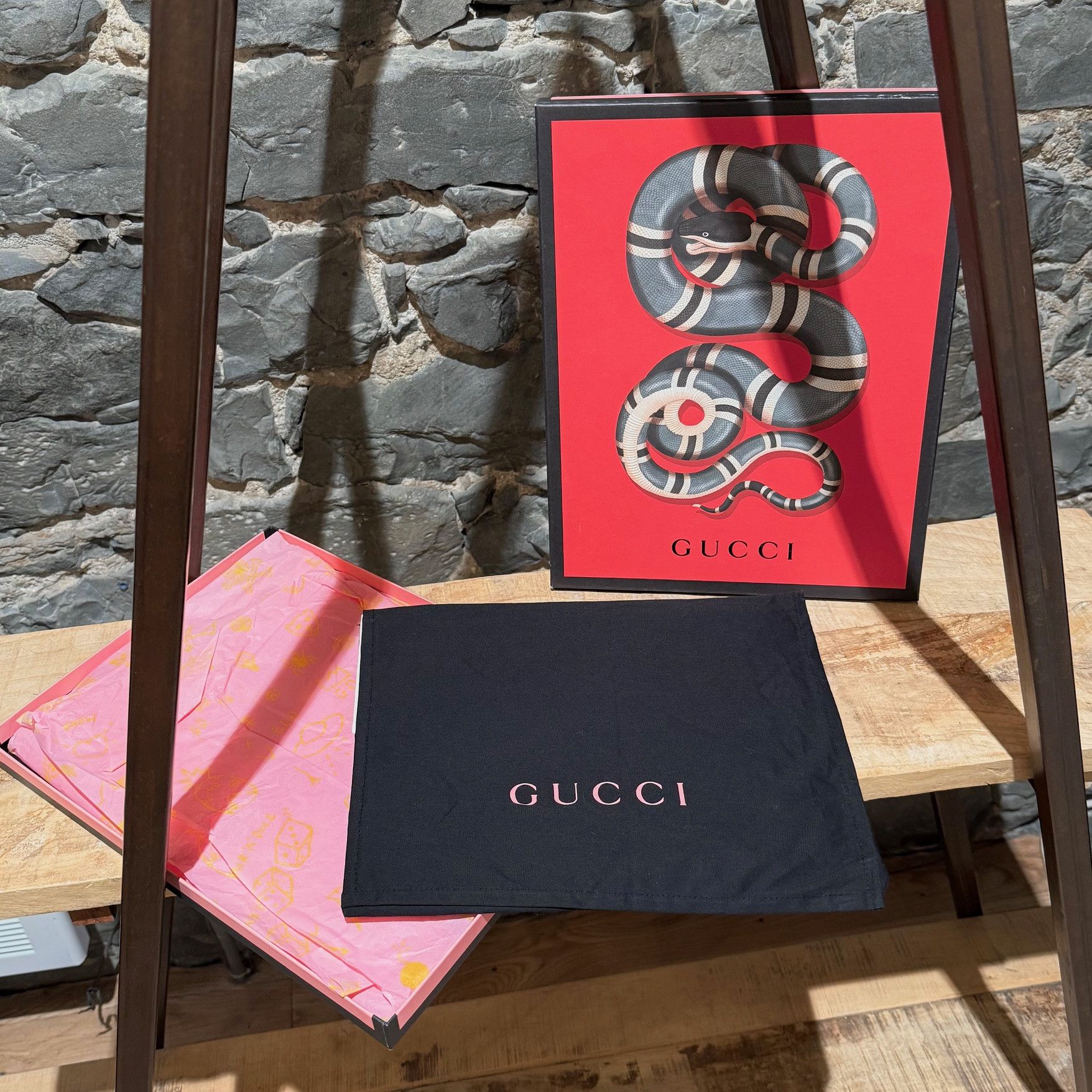 Gucci Gucci "Life is Gucci" Printed Black Leather Pouch Size ONE SIZE - 13 Thumbnail