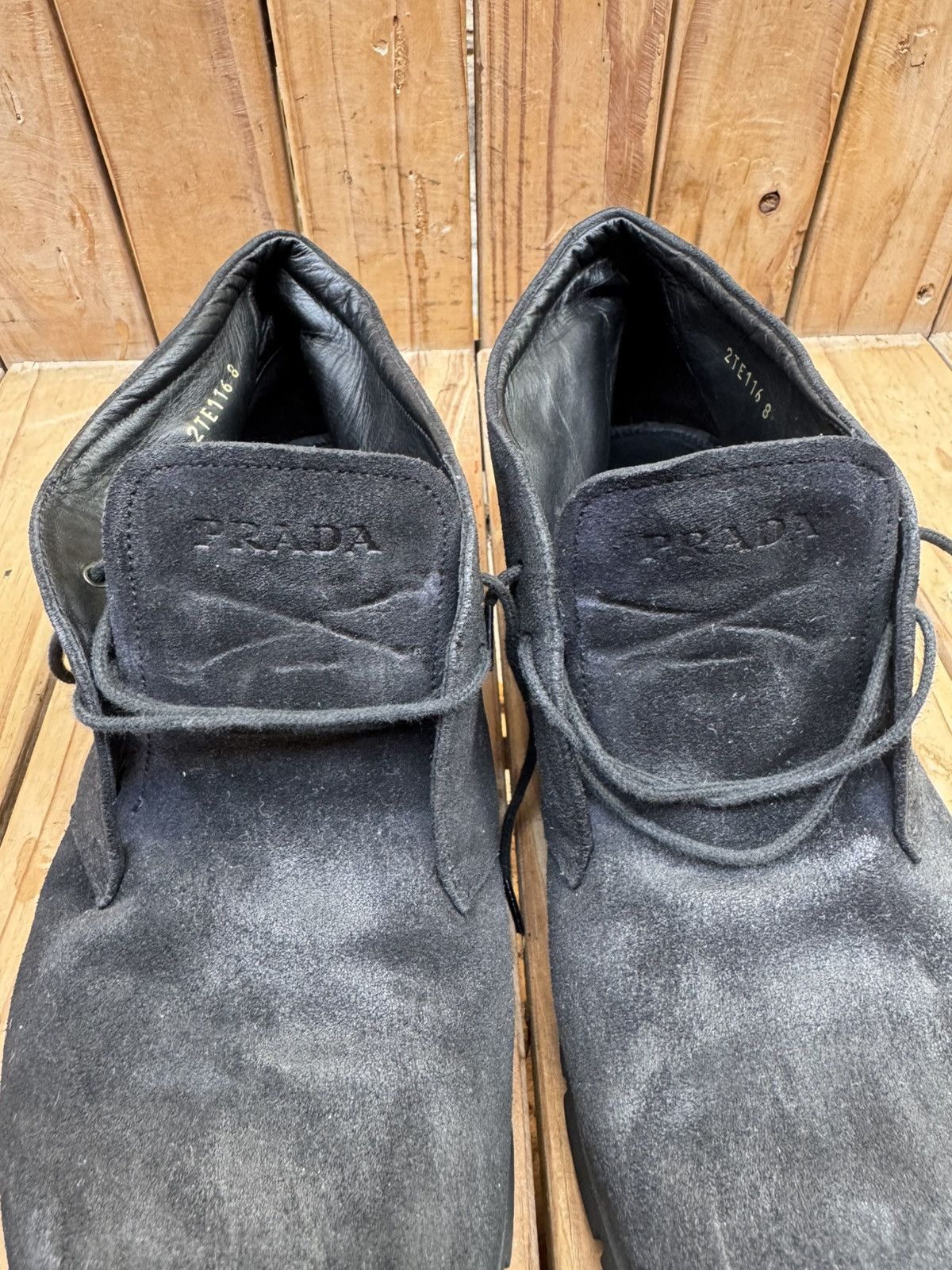 Prada Prada distressed leather Men’s chukka boots SIZE UK 8 US 9 Size US 9 / EU 42 - 16 Thumbnail