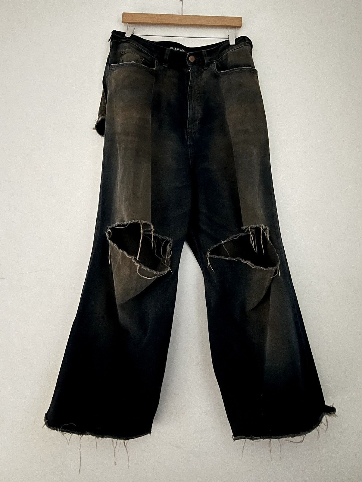 Pre-owned Balenciaga Destroyed Skater Denim Jeans In Dark Blue