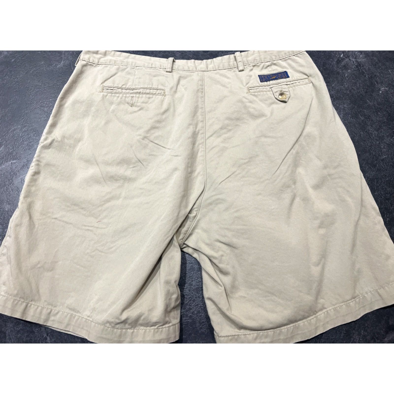 Vintage Kahala Men's Shorts 38 Beige Casual Cotton Pleated Front Chino Beach Travel Size US 38 / EU 54 - 6 Thumbnail