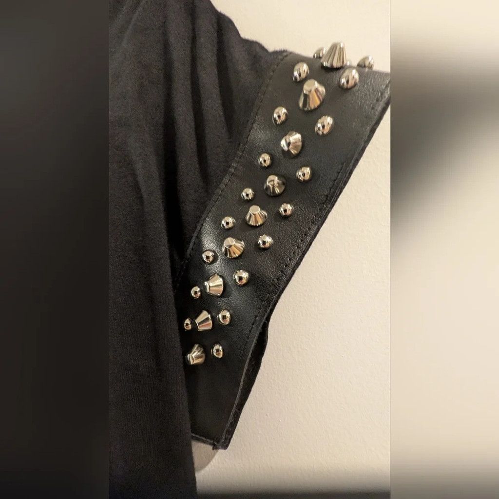 Dsquared2 DSQUARED Black T-Shirt With Leather Studded Sleeves Size XS / US 0-2 / IT 36-38 - 4 Thumbnail