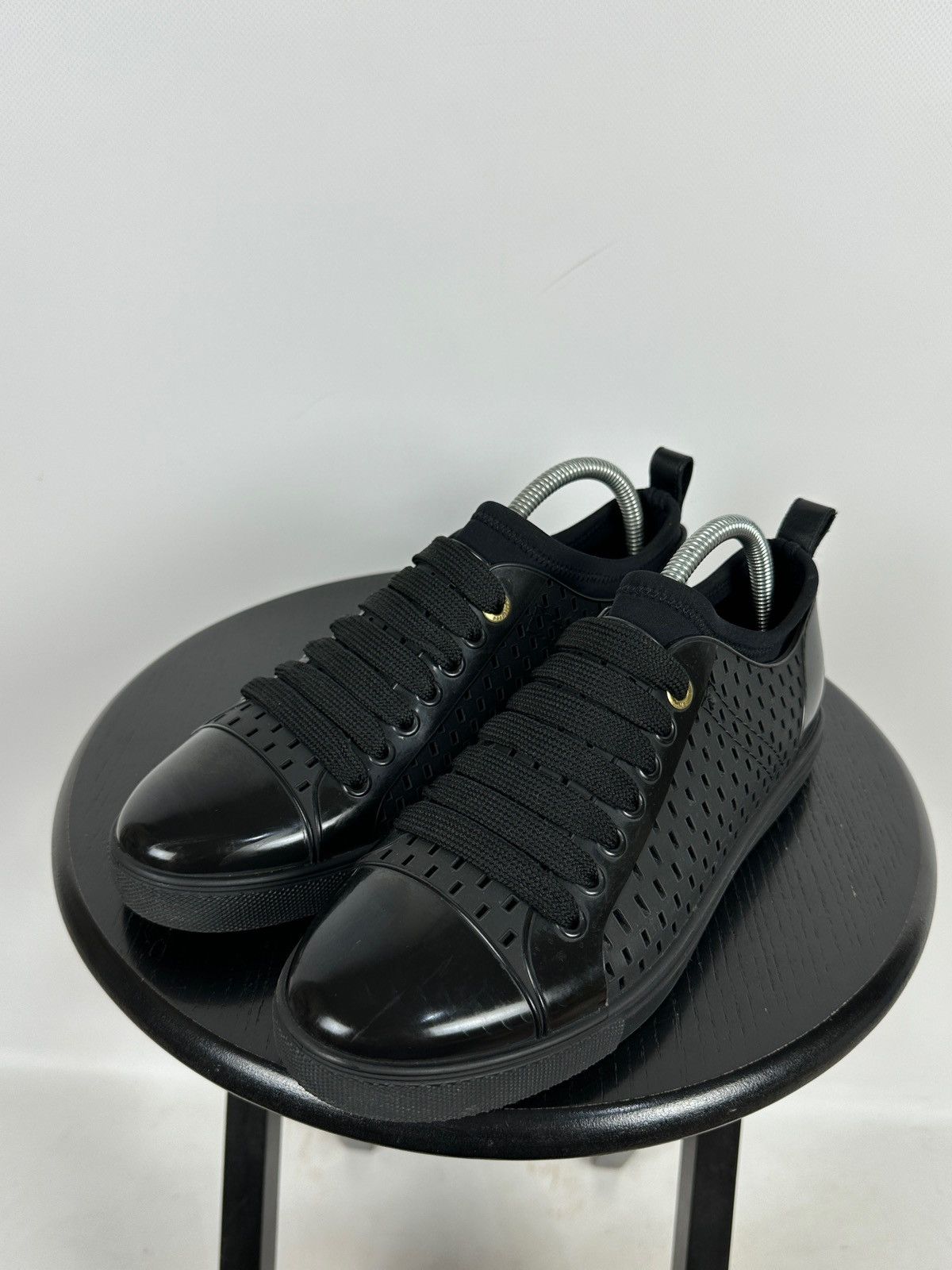 Vivienne Westwood Vivienne Westwood Orb Logo Low Top Sneakers Size US 7 / EU 40 - 7 Thumbnail