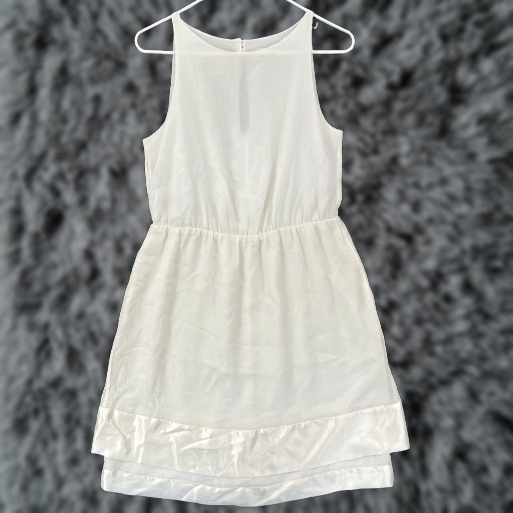 Banana Republic Banana Republic Dress Womens 8 Cream Silk Sleeveless Knee Length Casual Formal Cocktail 100% Silk Satin Size M / US 6-8 / IT 42-44 - 1 Thumbnail