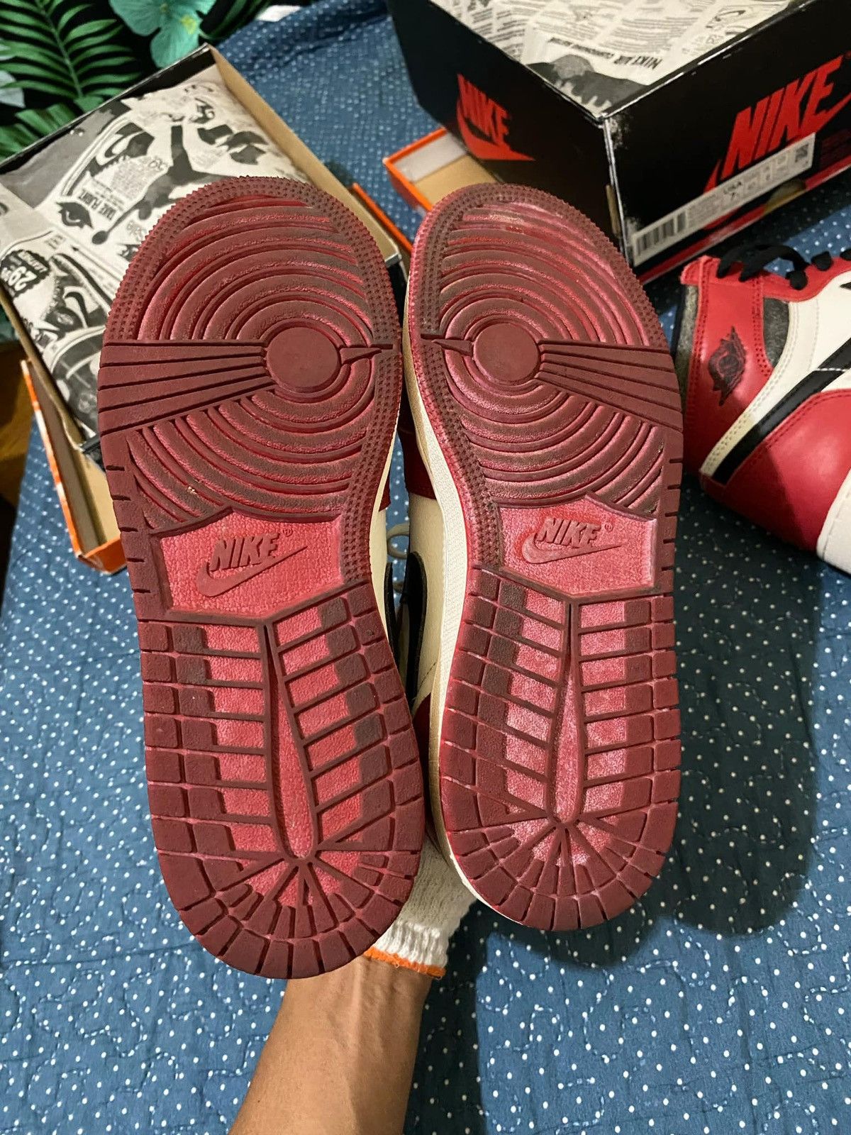 Jordan Brand × Nike Air Jordan 1 Lost And Found Size US 4.5 / IT 34.5 - 9 Thumbnail