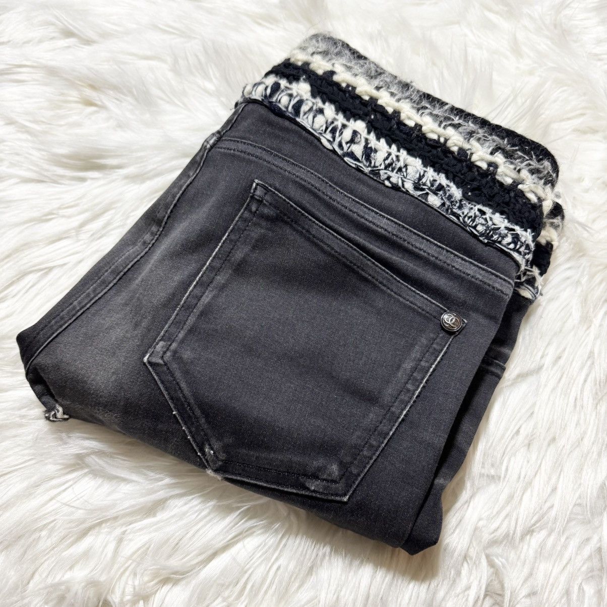 Chanel Chanel COCO button waist tweed stretch denim pants jeans Size 26" / US 2 / IT 38 - 18 Thumbnail